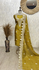 Royal tissue unstitched suit with classic leaf motifs