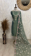 Unstitched Tissue Suit Set With Pearl Work