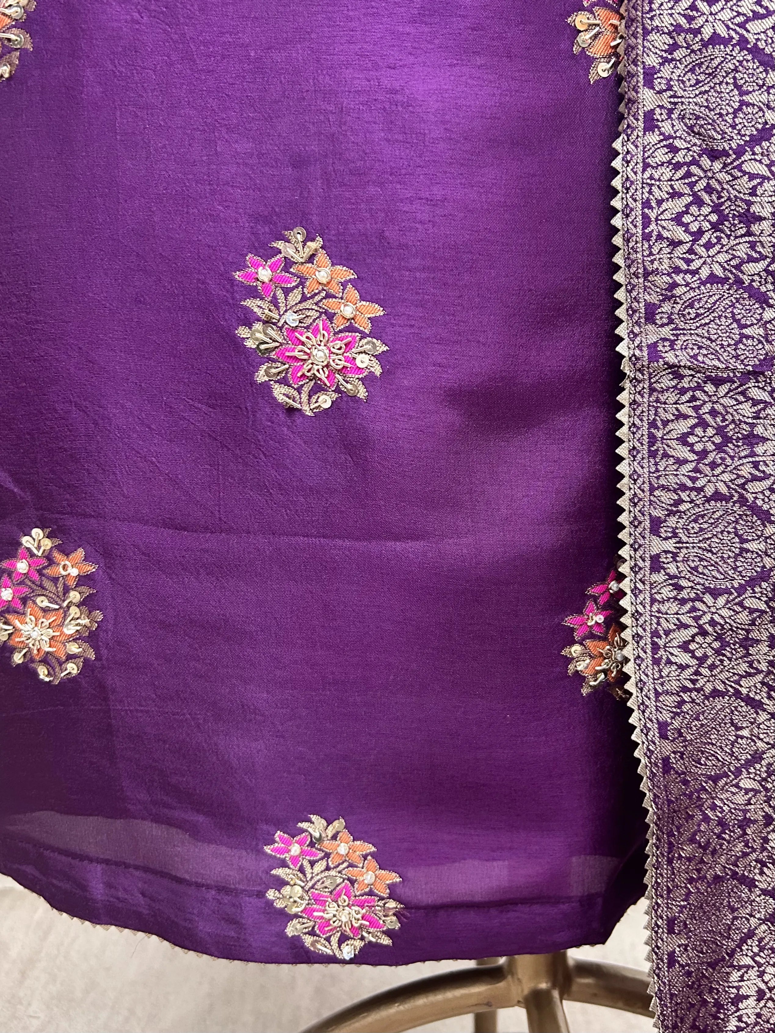Unstitched Dola Silk Suit Set With Dola Silk Dupatta