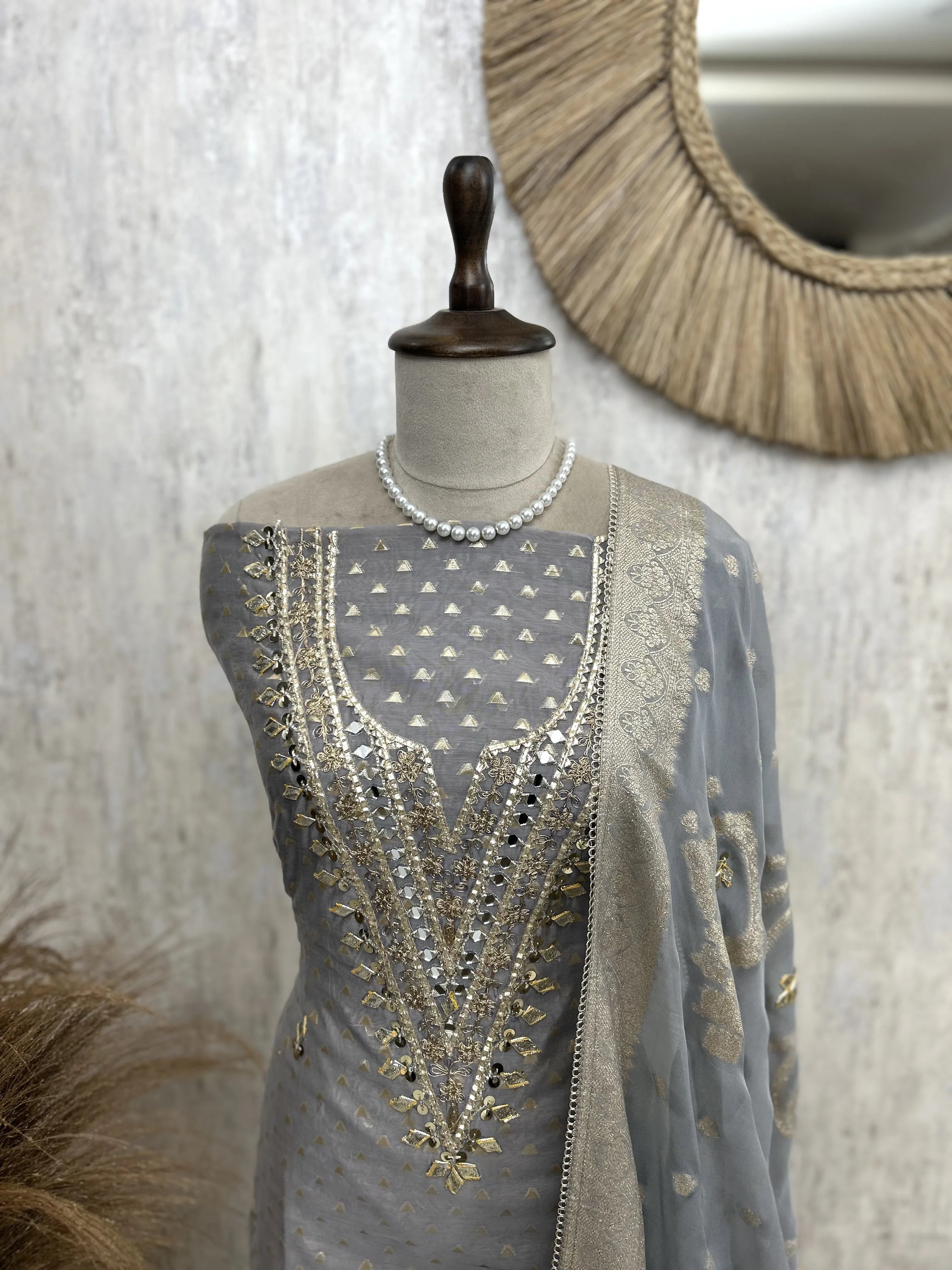 Unstitched Maheshwari Suit Set Featuring Organza Dupatta