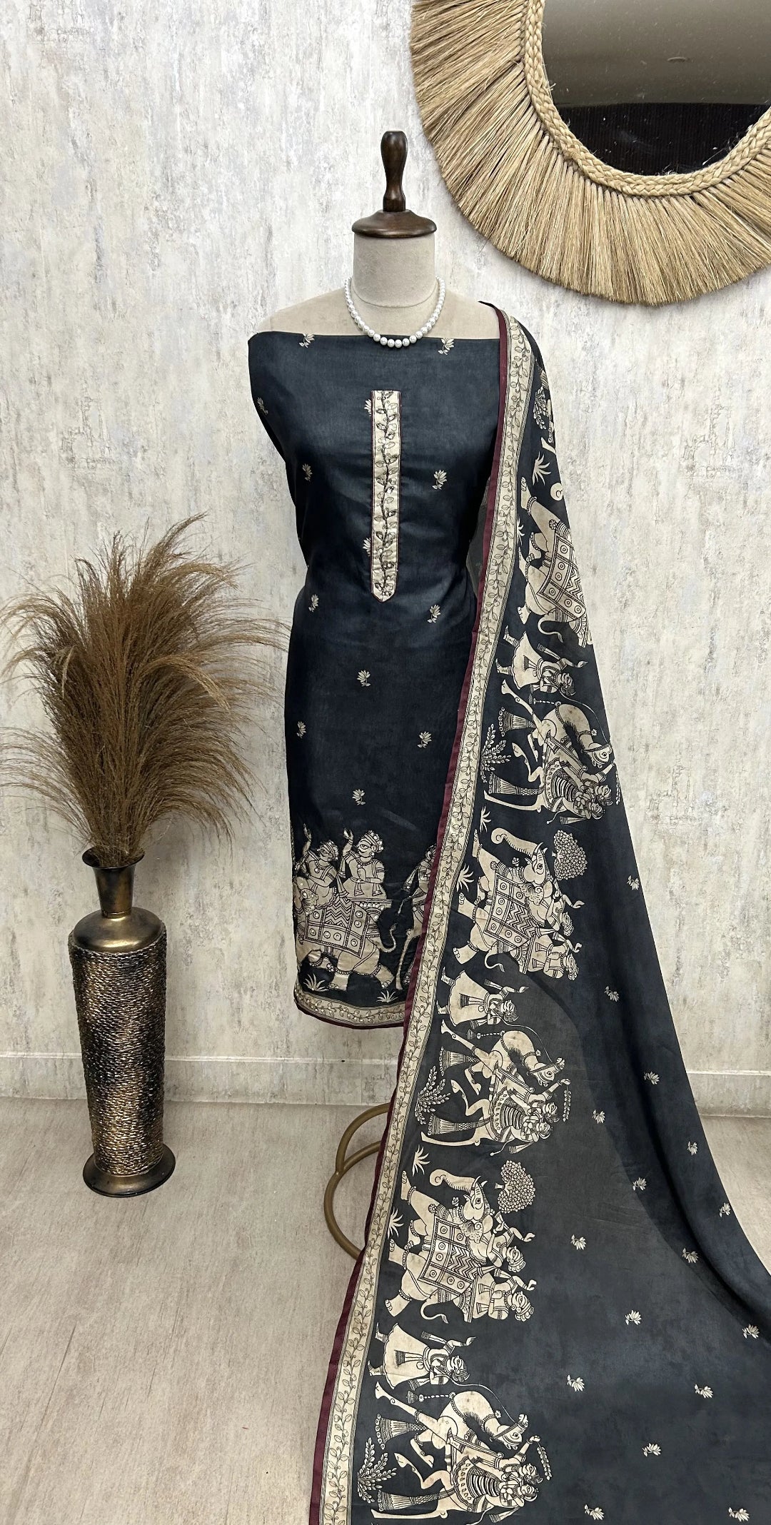 Maheshwari Unstitched Suit Set With Maheshwari Dupatta
