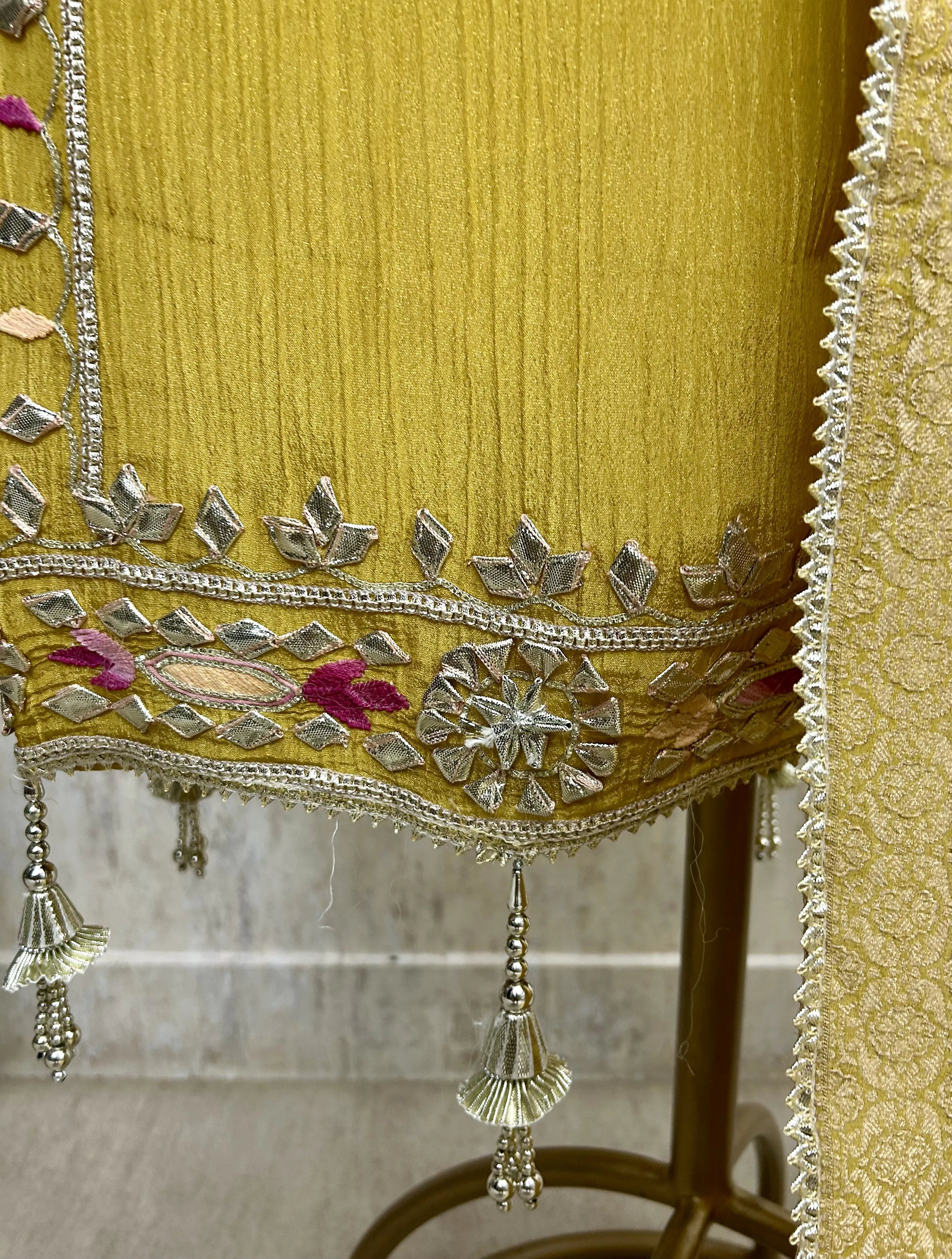 Crush Tissue Unstitched Suit Set With Crush Tissue Dupatta