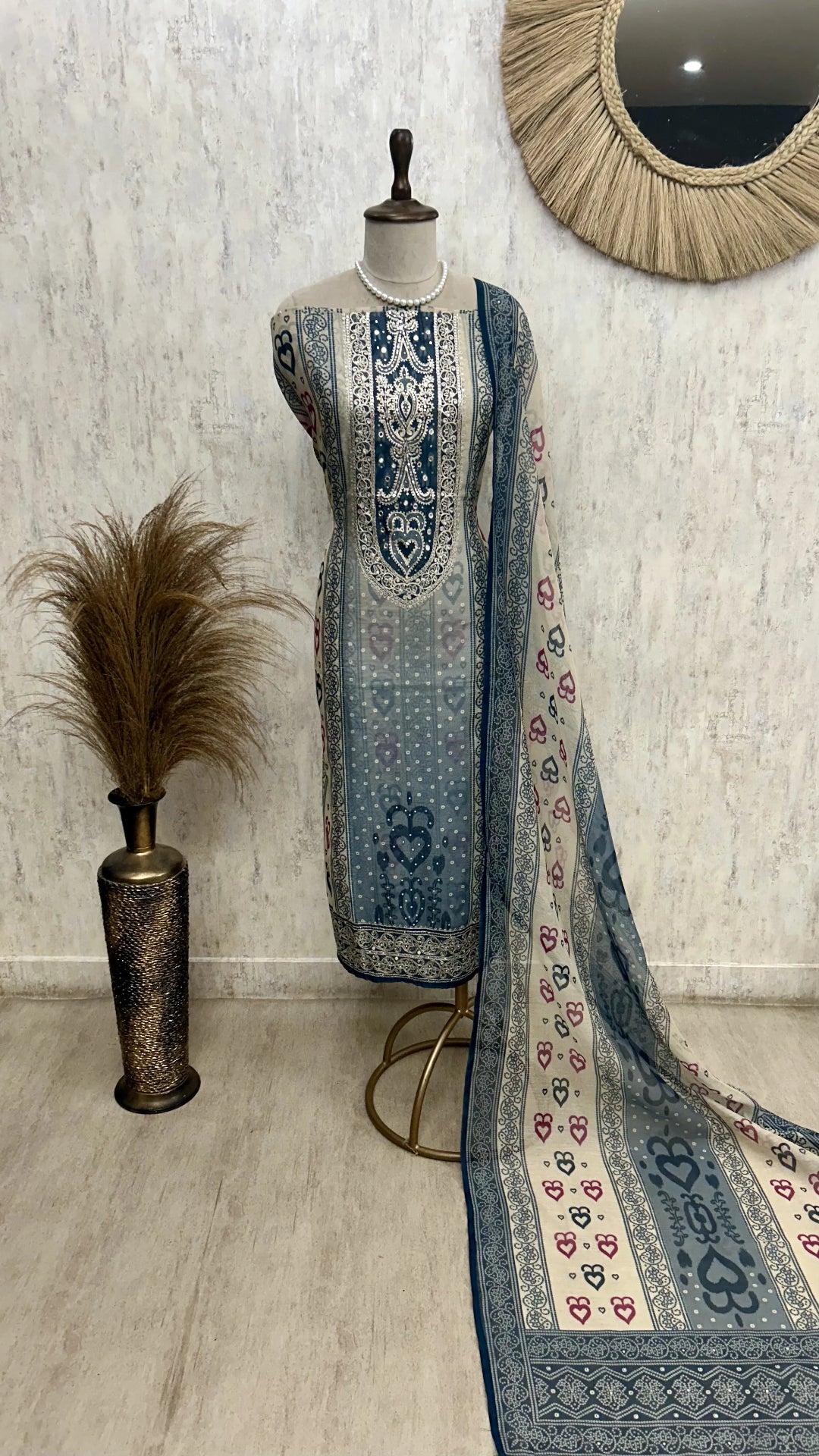 Maheshwari Unstitched Suit Set With Maheshwari Dupatta