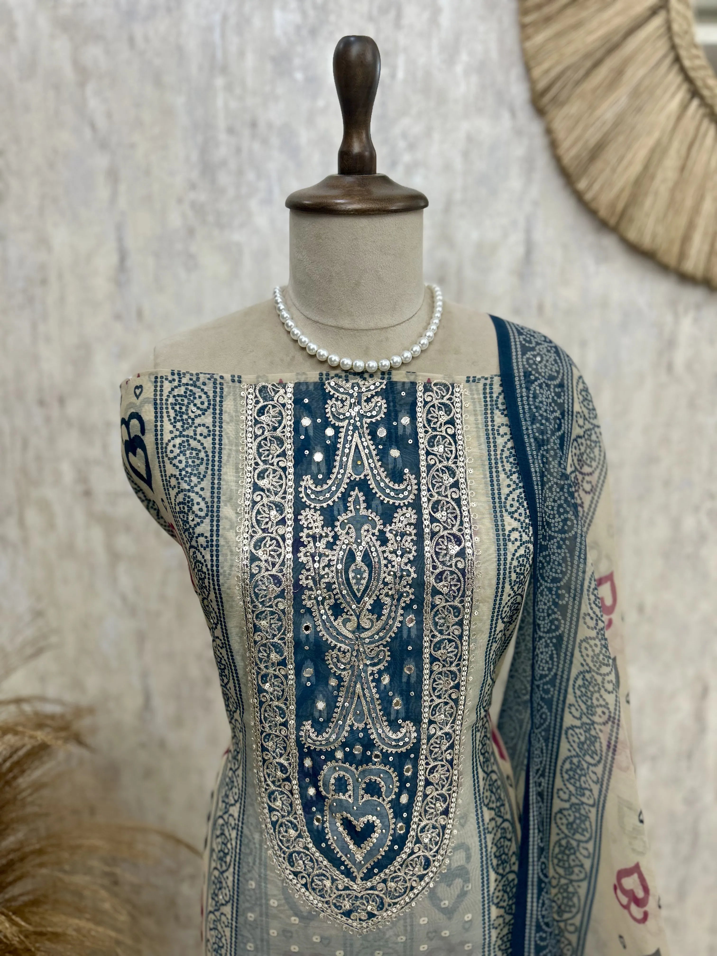 Maheshwari Unstitched Suit Set With Maheshwari Dupatta