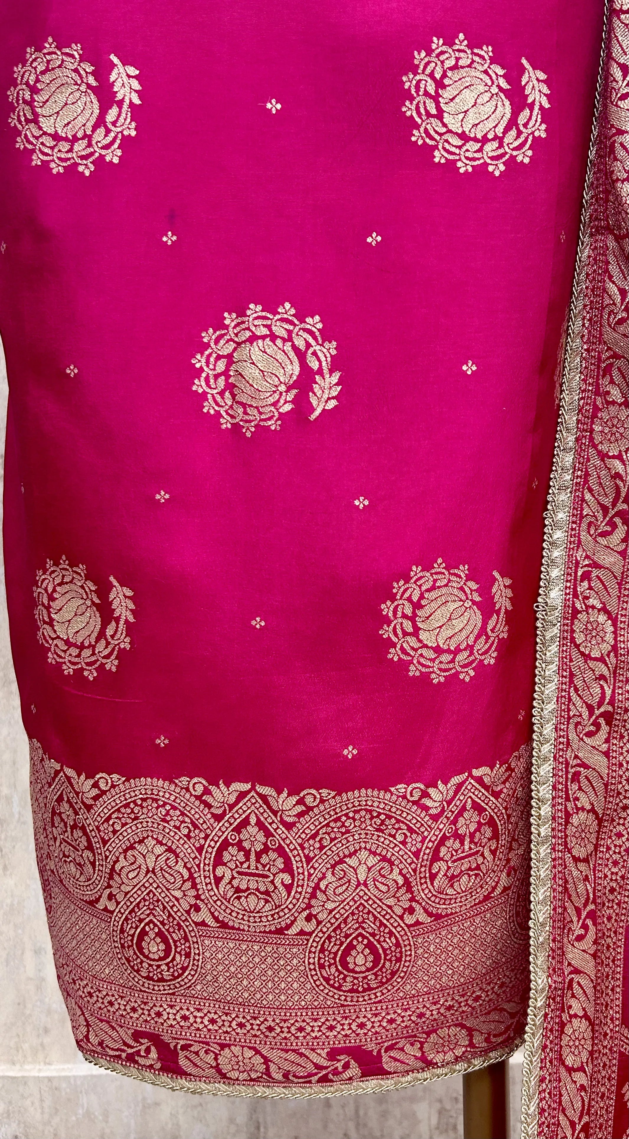 Dola Silk Unstitched Suit Set With Dola Silk Dupatta