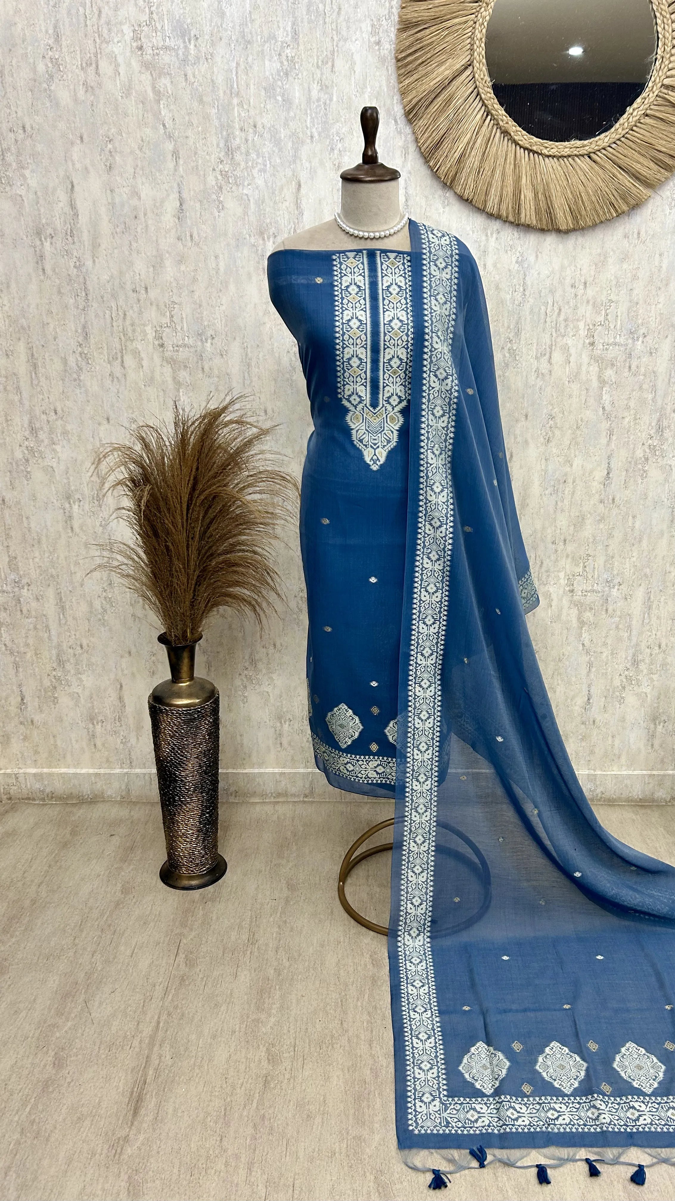 Jamdani  Linen Unstitched Suit Set Featuring Weaving