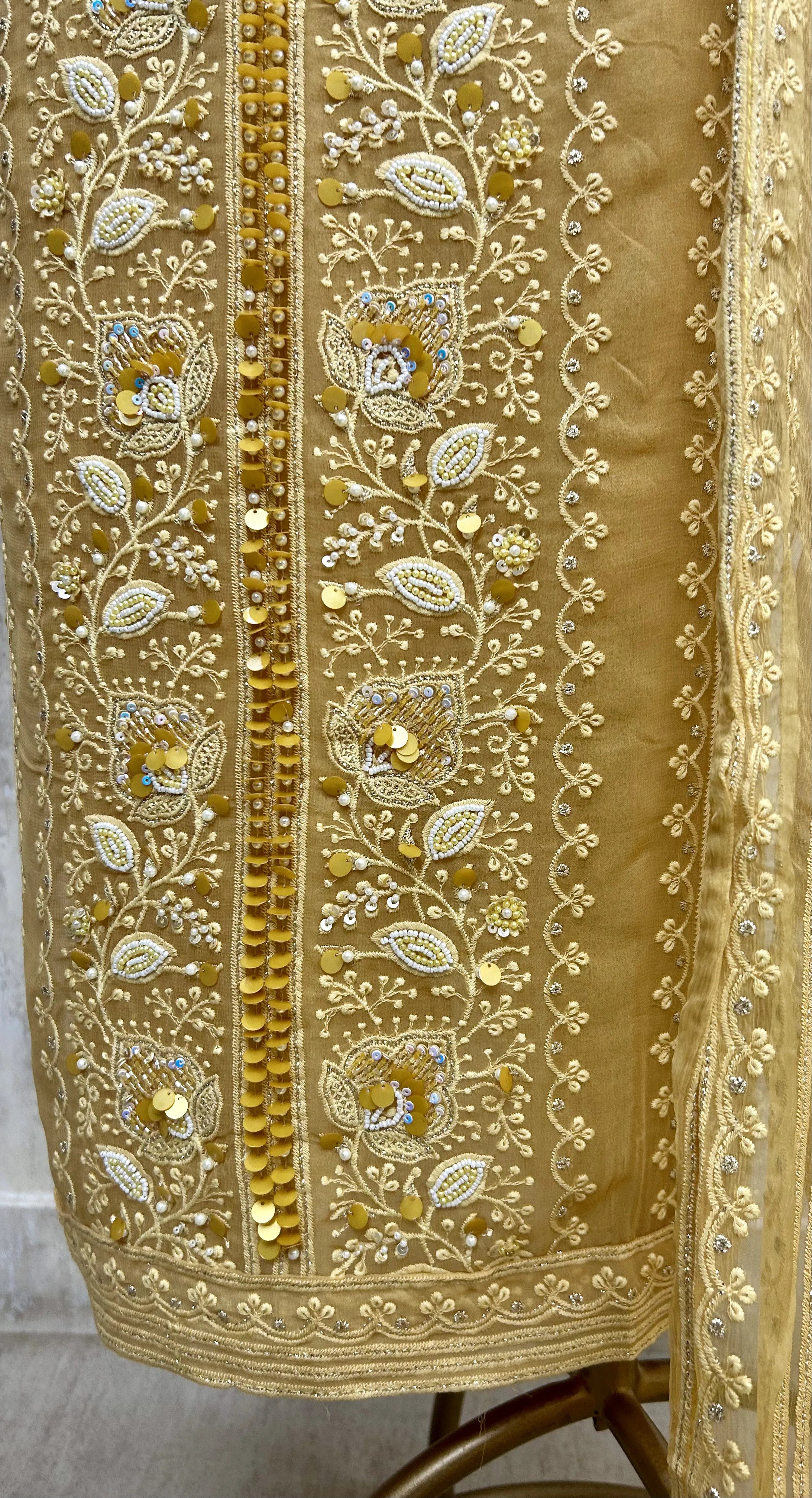 Georgette Unstitched Suit Set Featuring Chiffon Dupatta