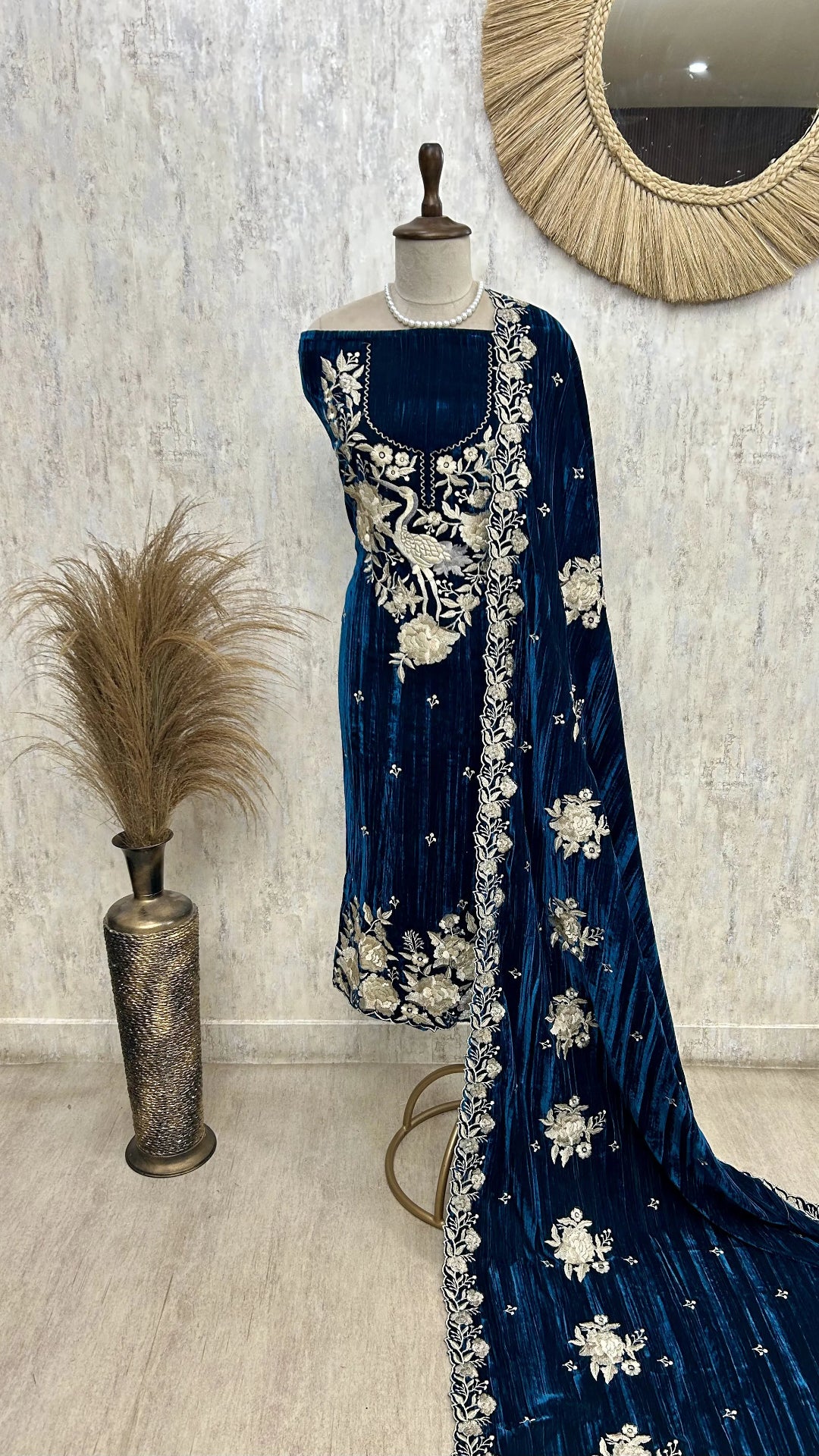 Velvet Unstitched Suit Set Featuring Thread Work