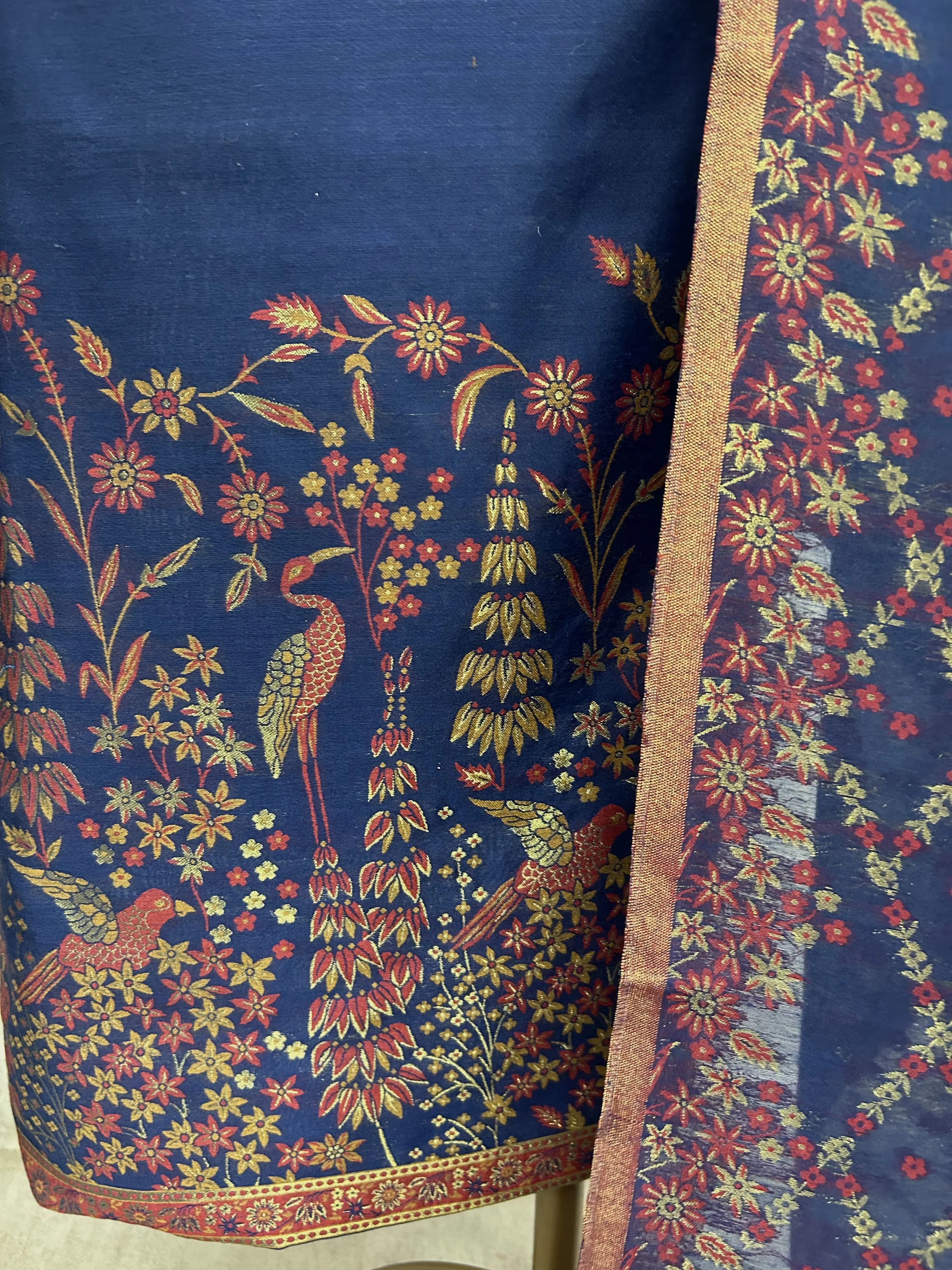 Elegant bird motif Unstitched Suit Set