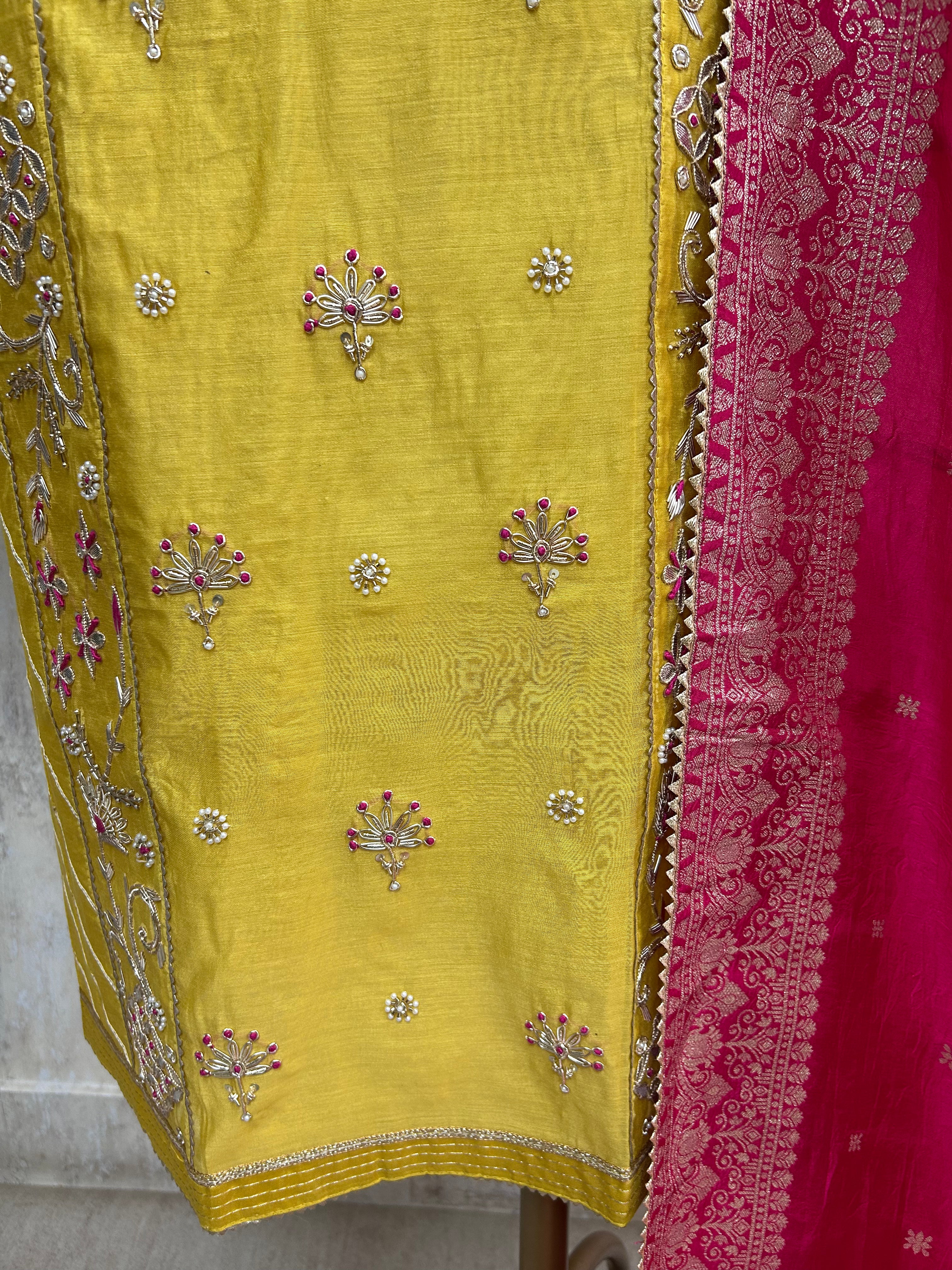 Elegant panel unstitched suit set