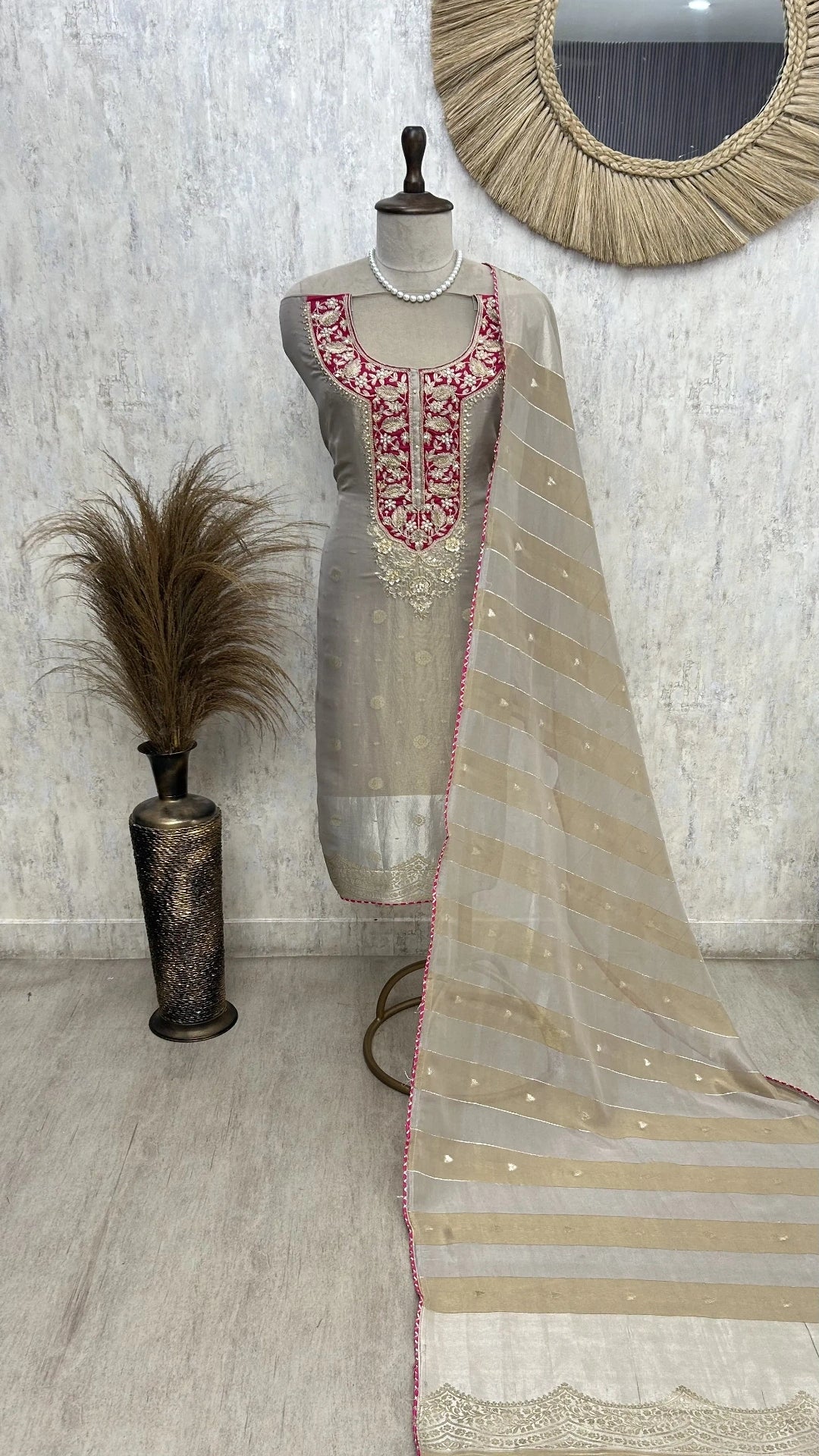 Graceful Tissue Unstitched suit set