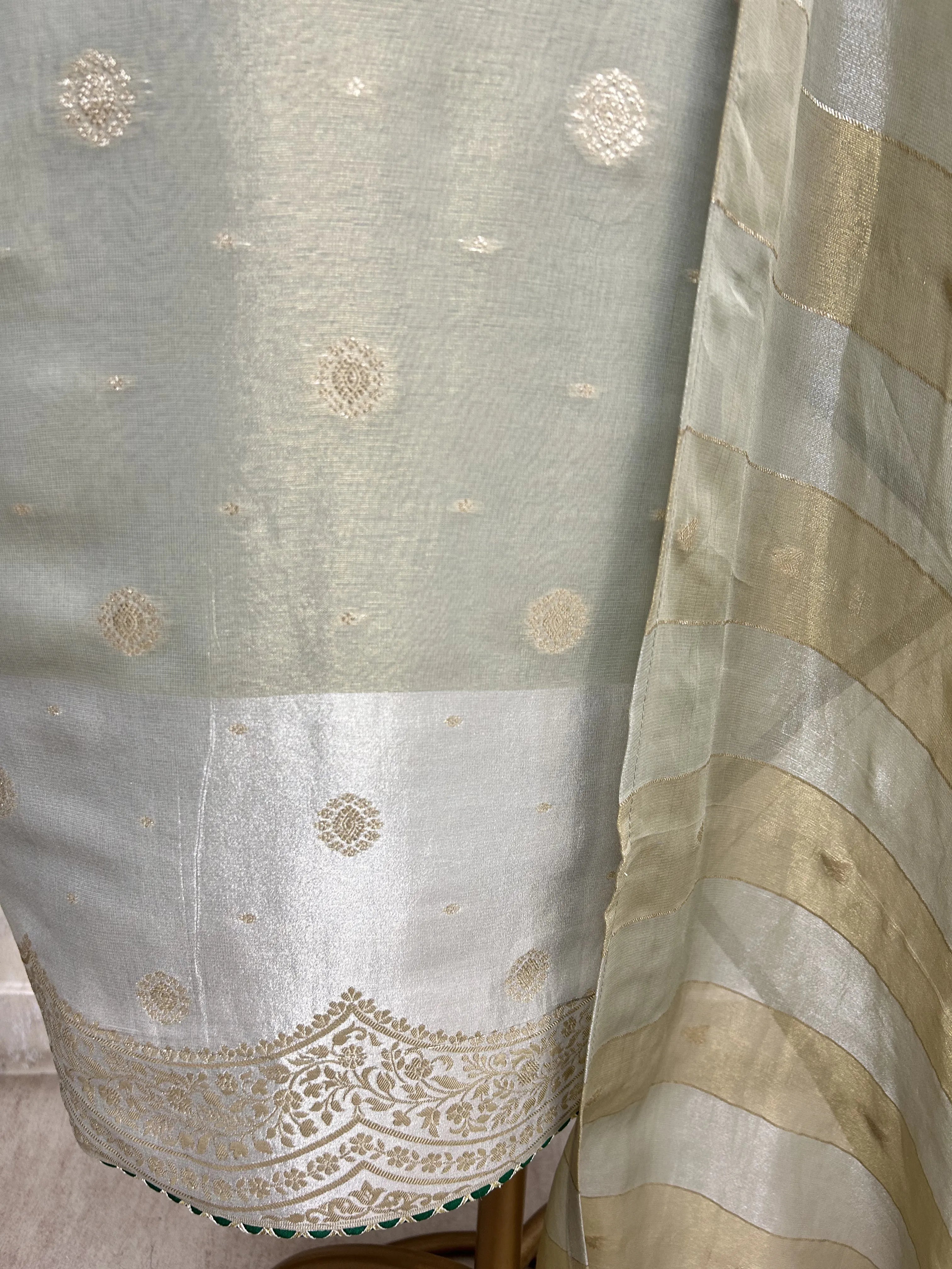 Graceful Tissue Unstitched suit set