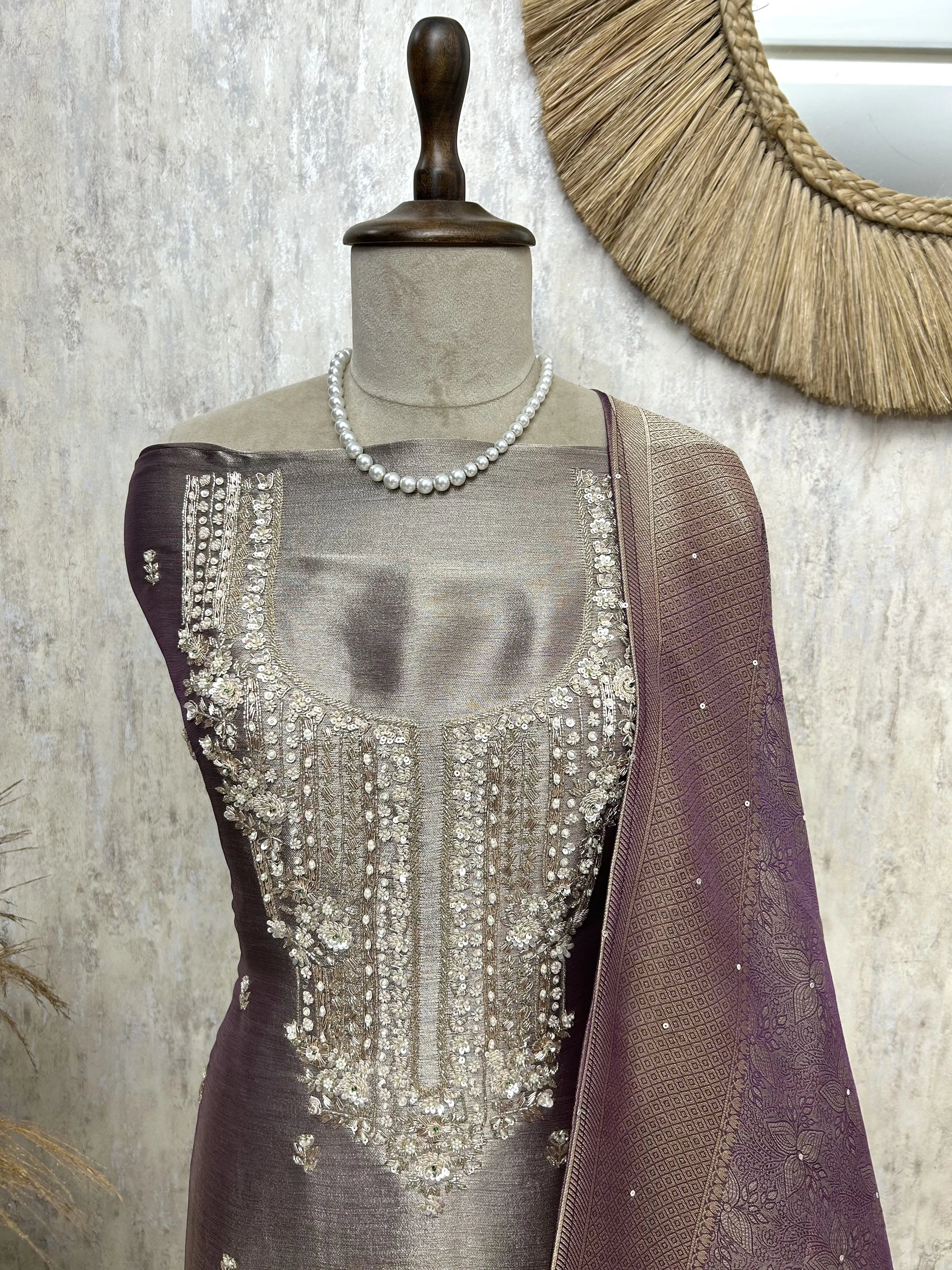 Tissue silk unstitched suit set