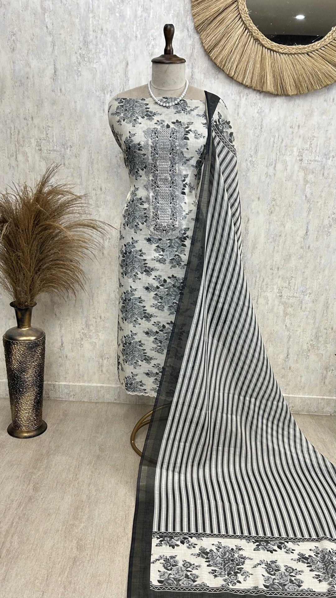 Floral Print Jamdani Linen Unstitched Suit Set
