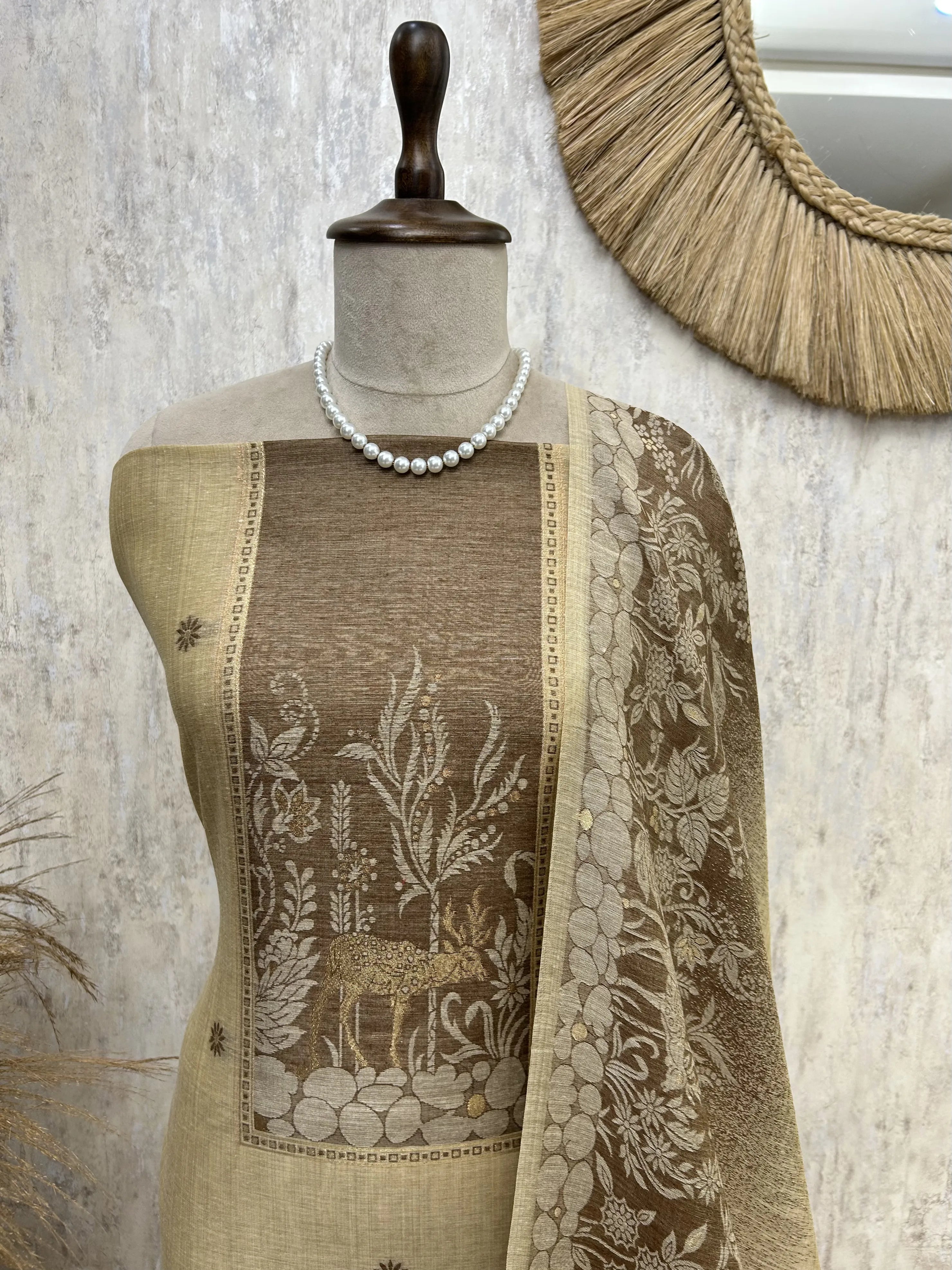 Jamdani Linen Unstitched Suit Set With Deer Motif