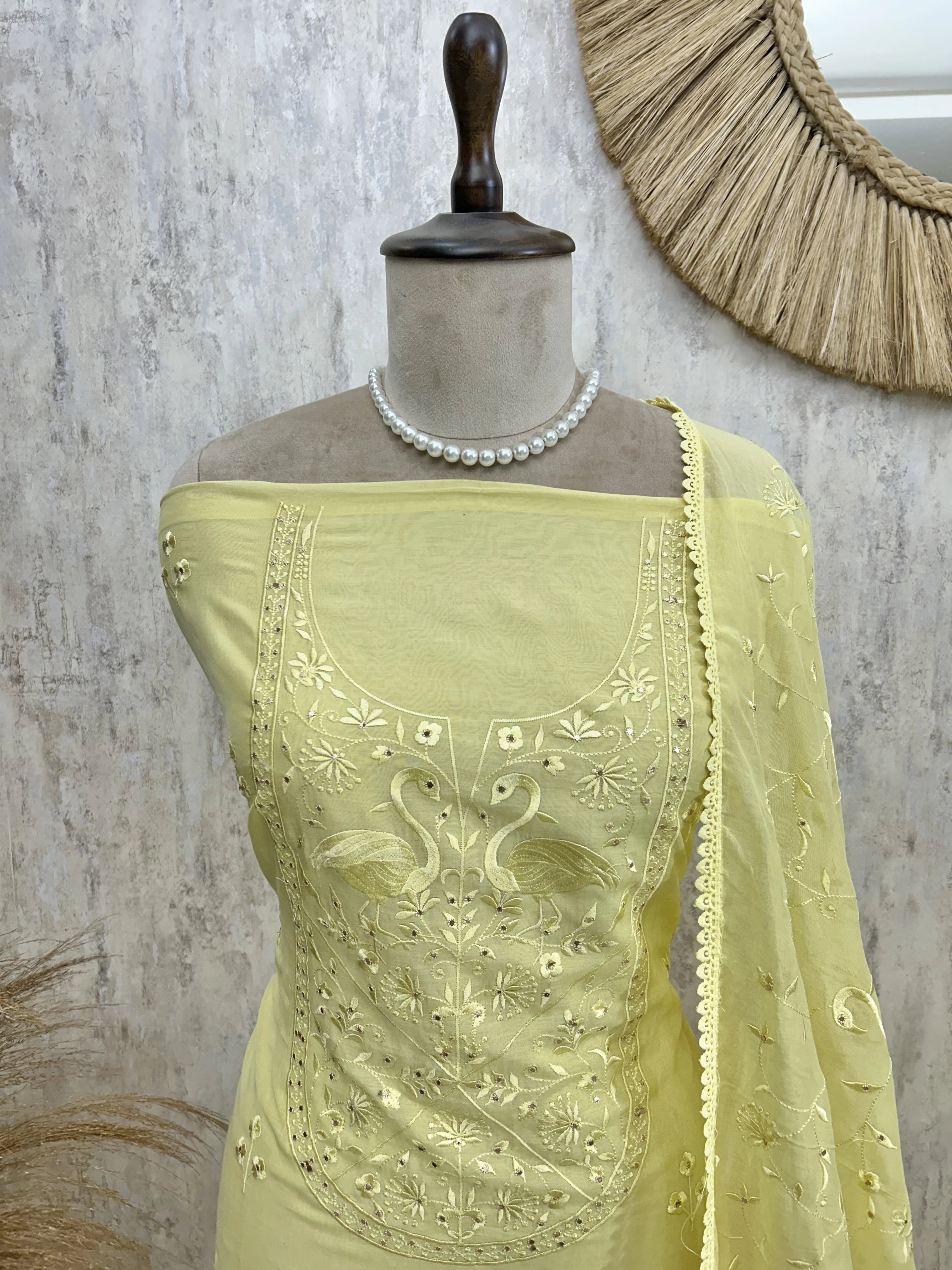 Thread Embroidery Mul Unstitched Suit Set