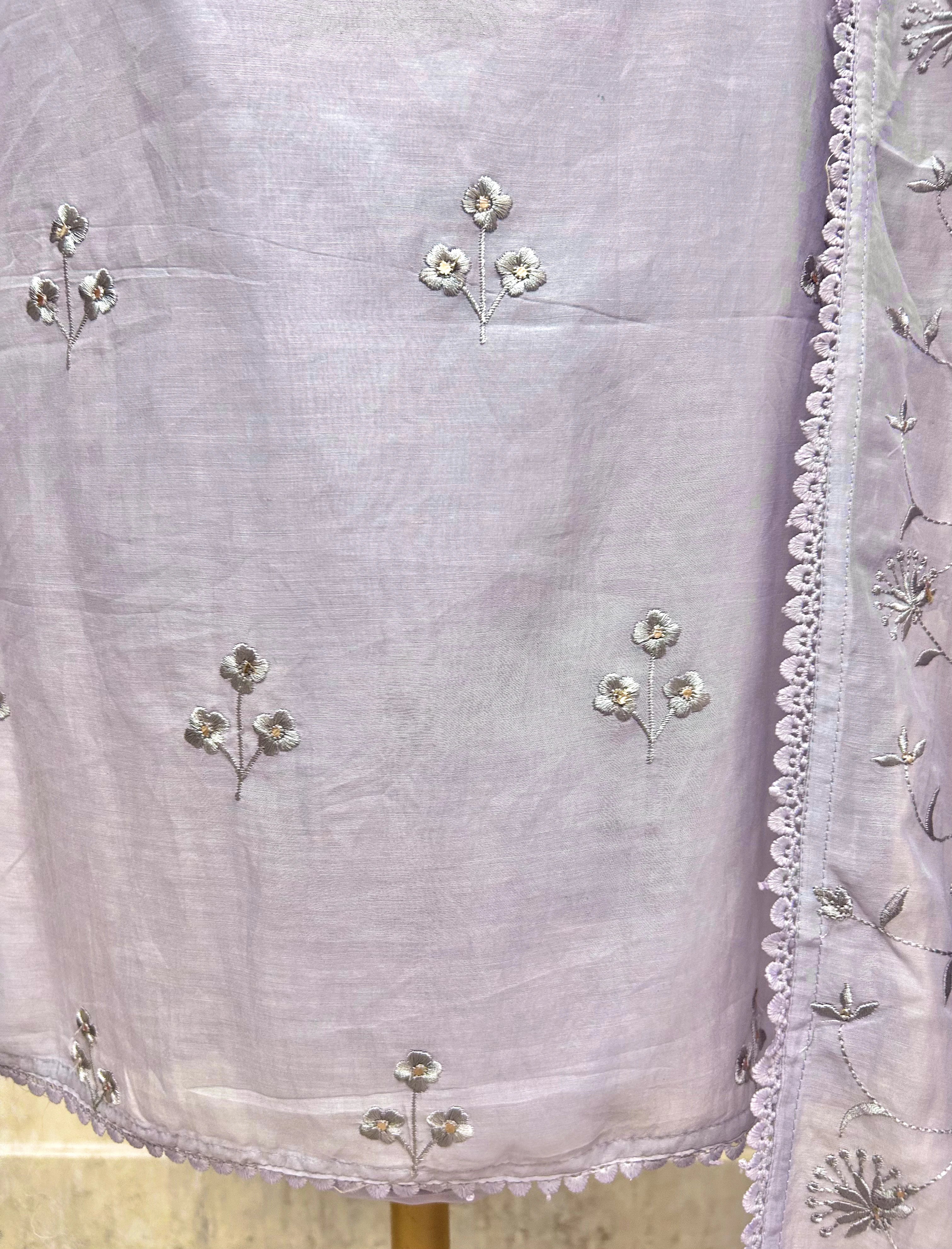 Thread Embroidery Mul Unstitched Suit Set
