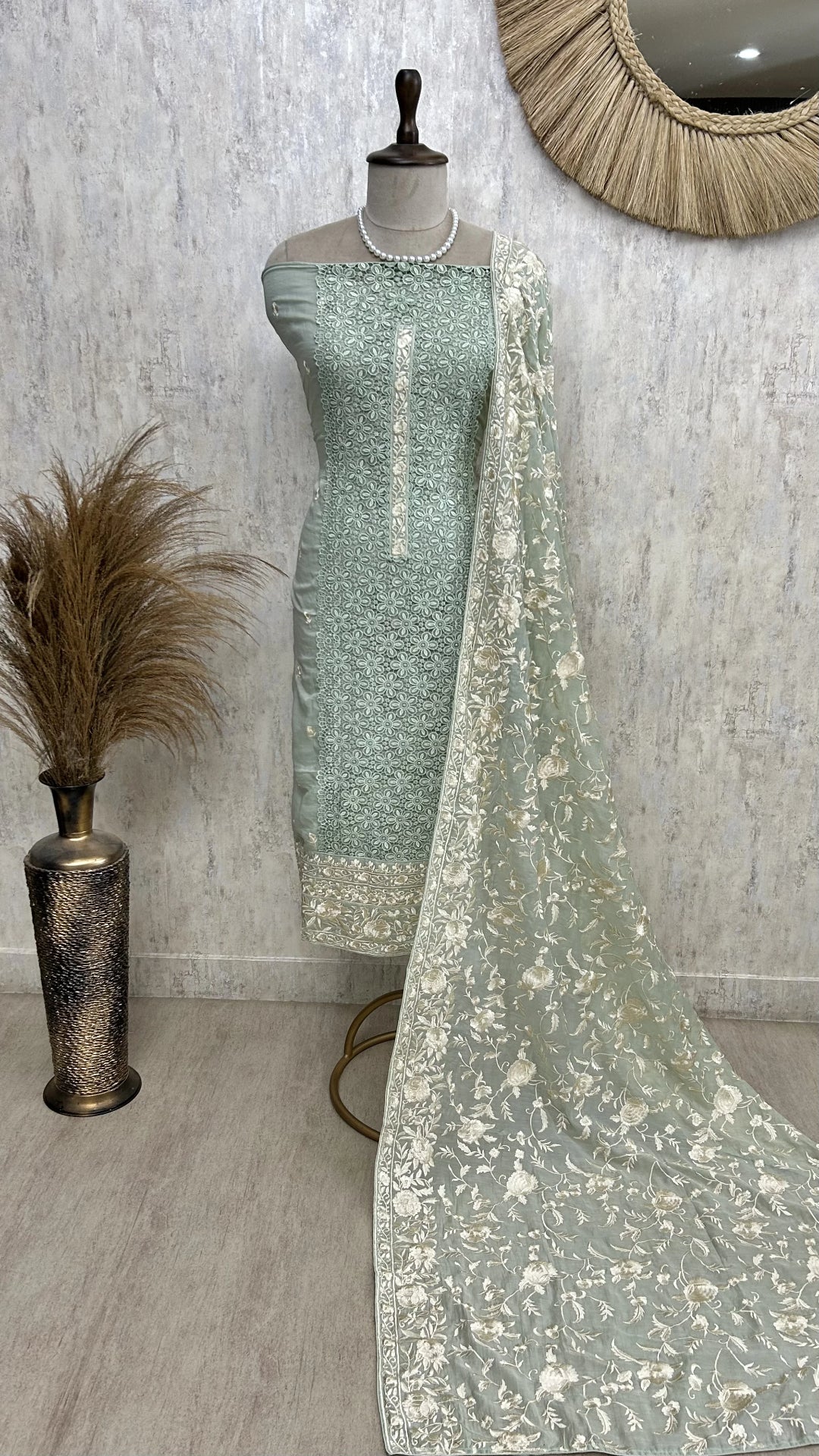 Mul Unstitched Suit Set With Cut Lace Work