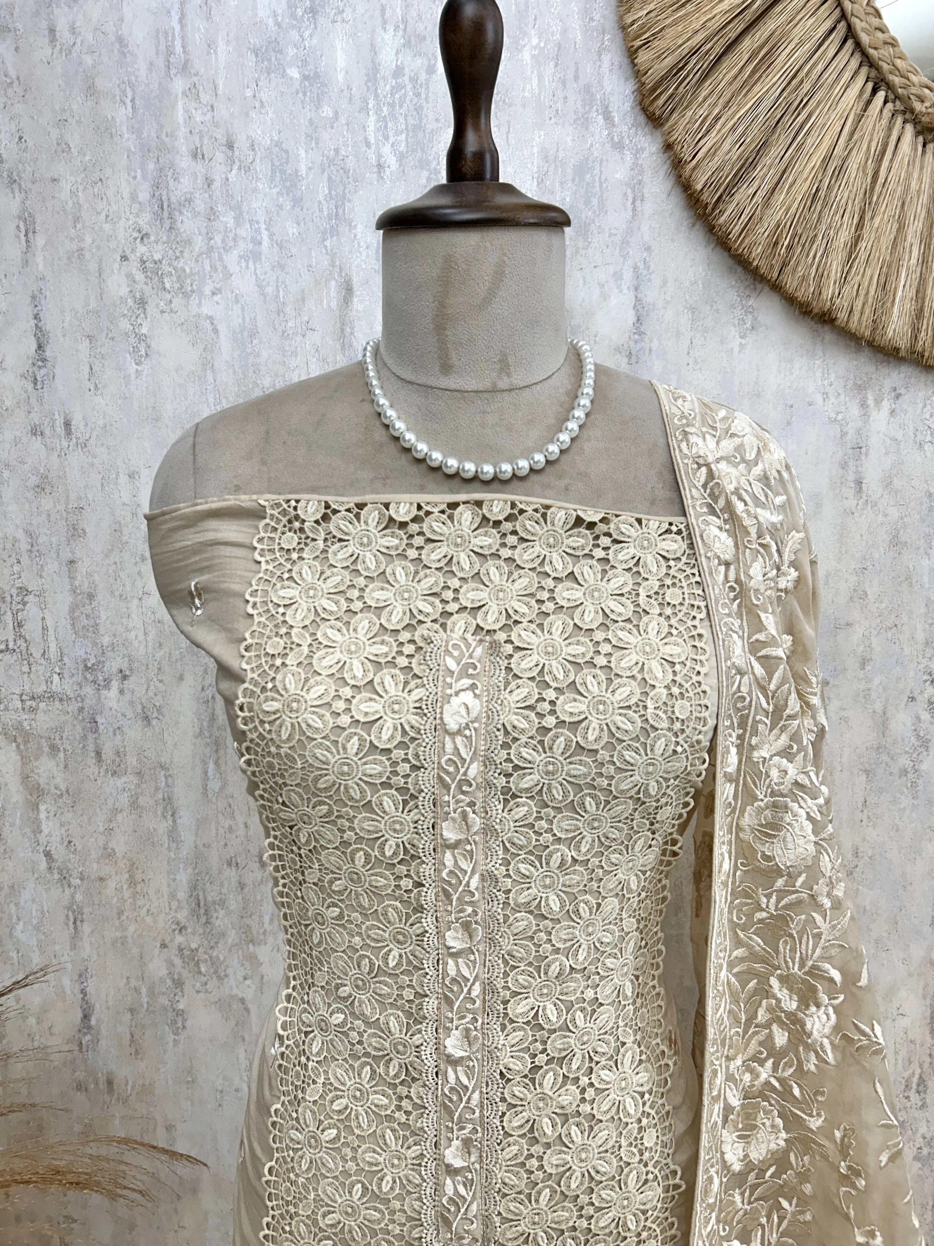 Mul Unstitched Suit Set With Cut Lace Work