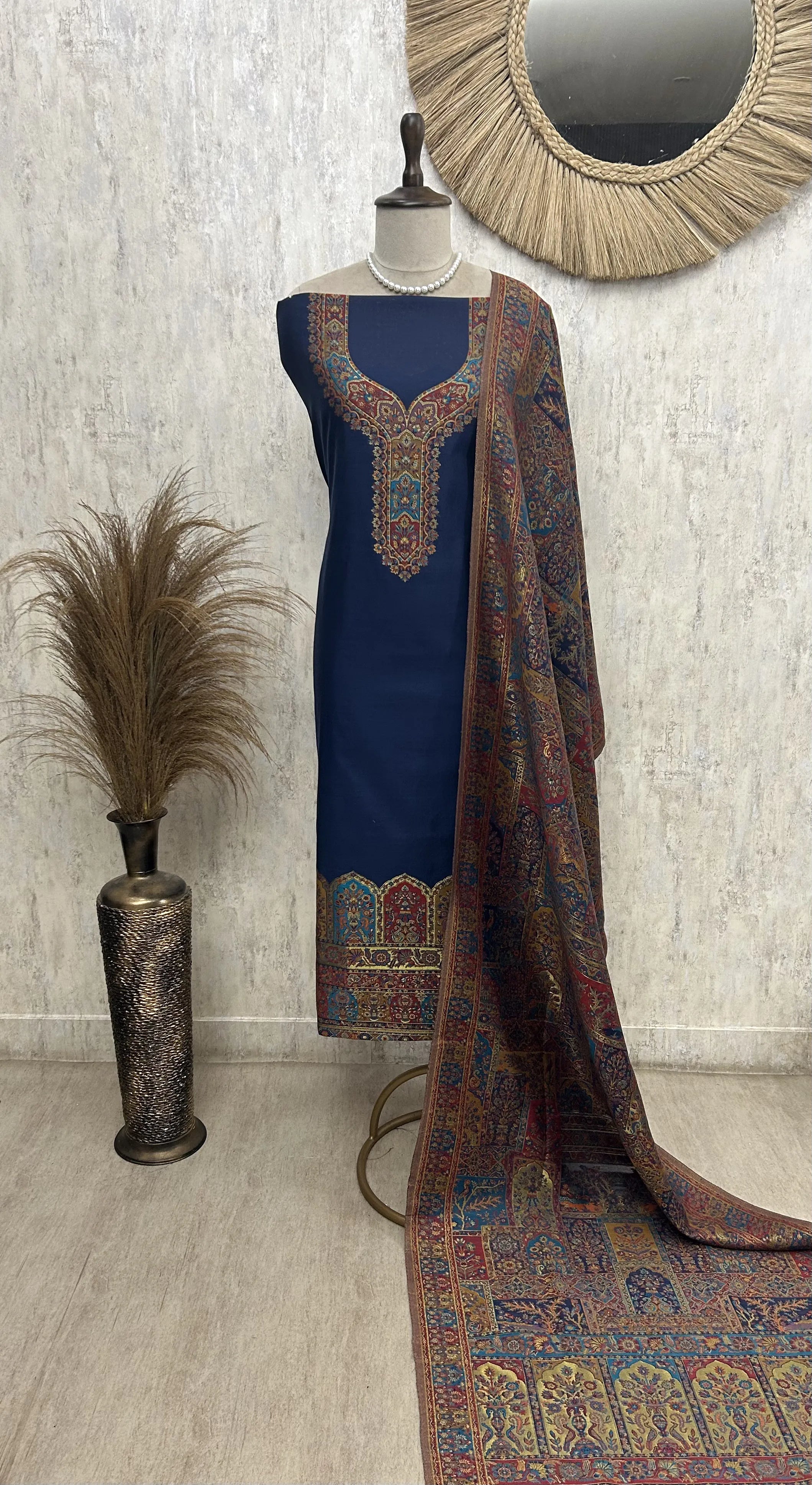 Kani Weaving Unstitched Suit