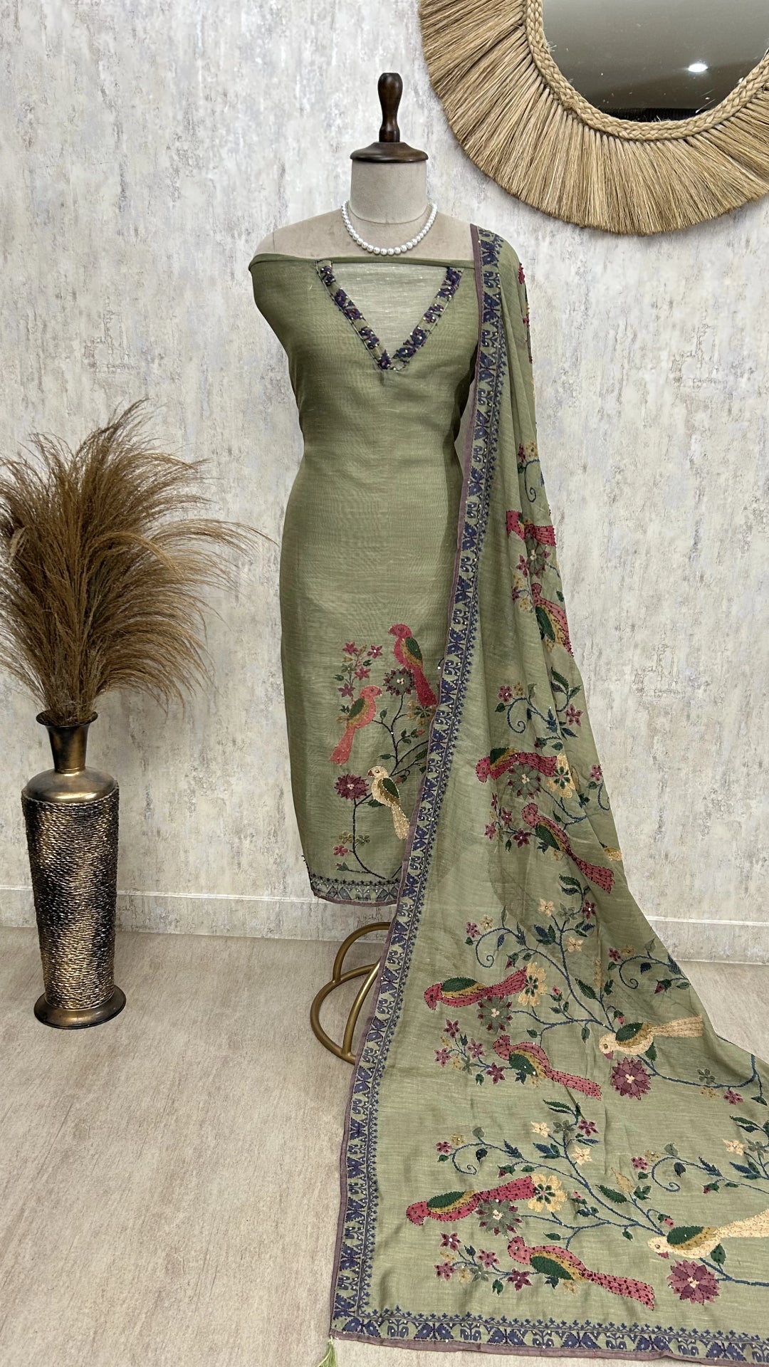 Parrot Motif Kantha Jamdani Linen Unstitched Suit Set