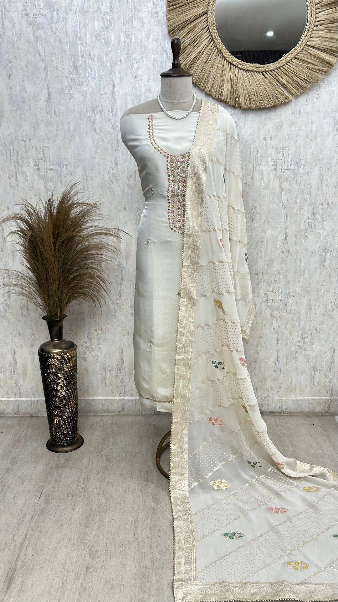 Graceful Tissue Silk Unstitched Suit