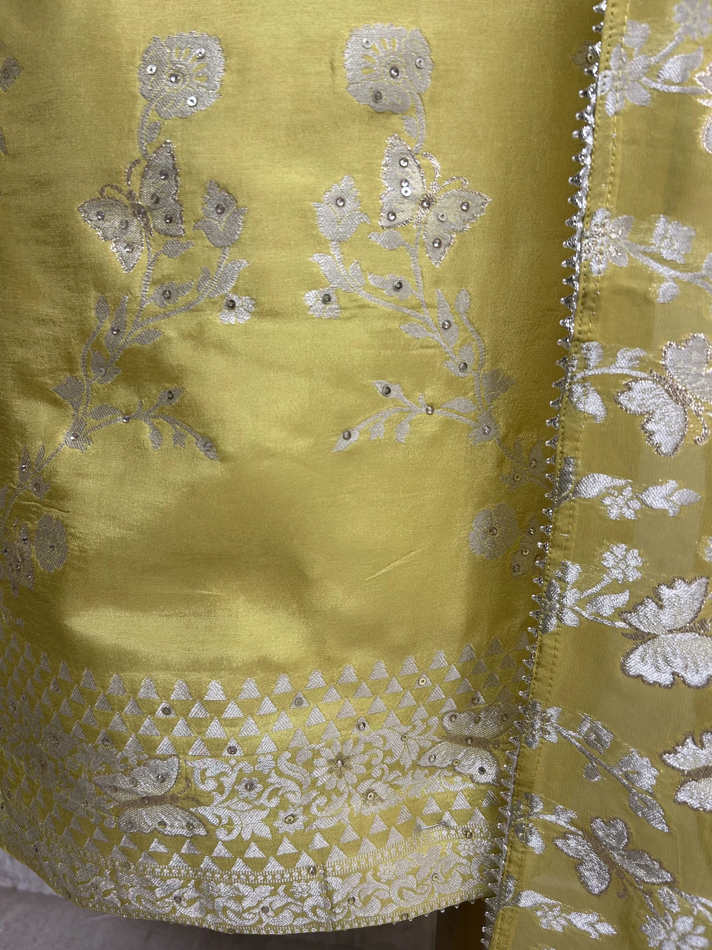 Tissue Unstitched Suit Set With Butterfly Motifs