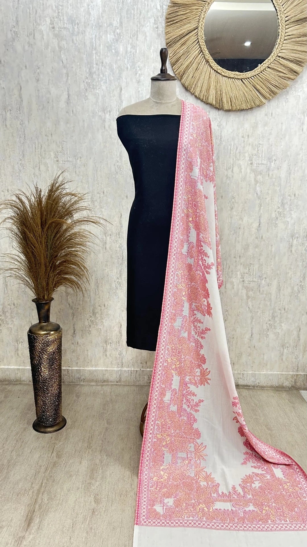 Graceful Non Reversible Pashmina Unisex Stole With Curated Box Packaging