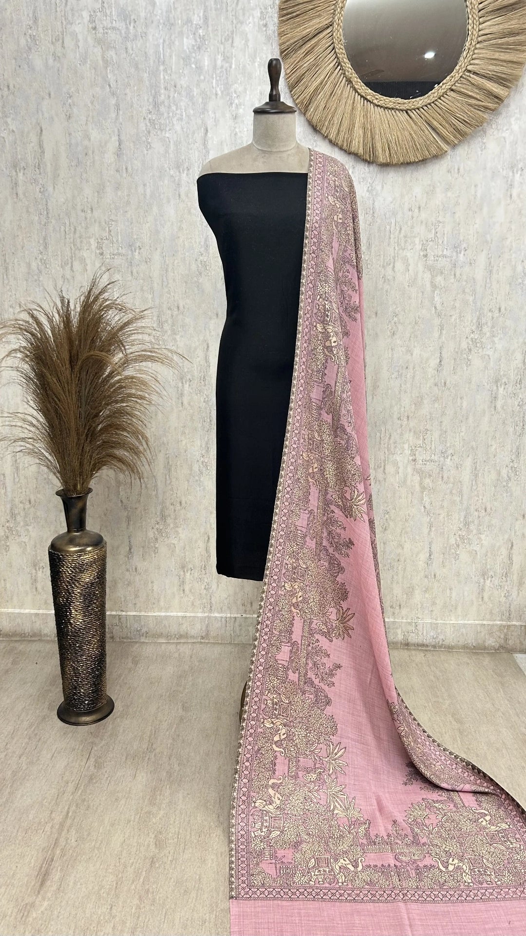 Graceful Non Reversible Pashmina Unisex Stole With Curated Box Packaging