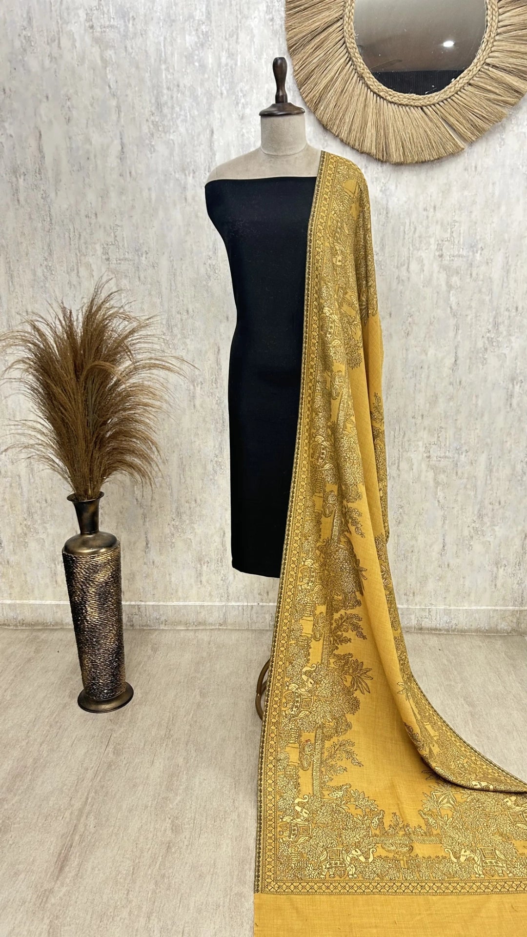 Graceful Non Reversible Pashmina Unisex Stole With Curated Box Packaging