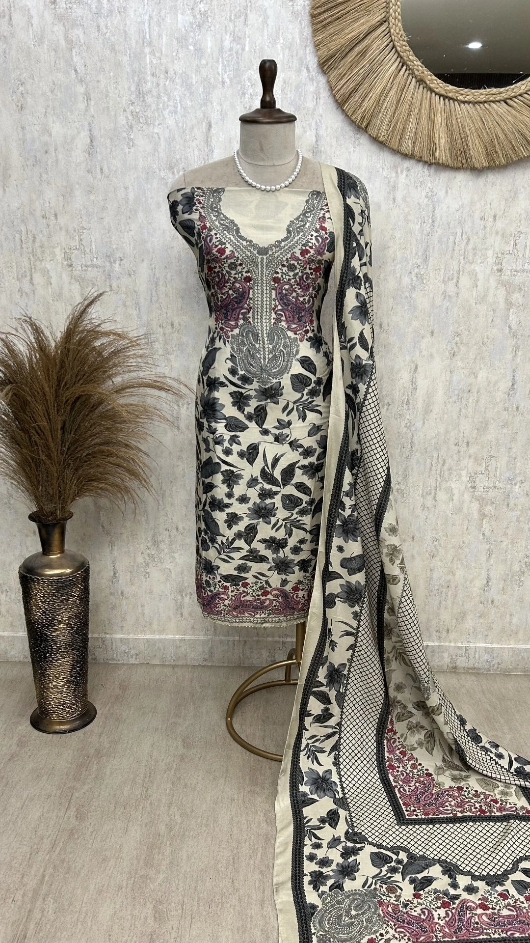 Muslin Unstitched Suit Set With Leaf Motifs Print