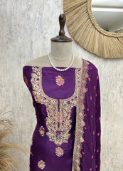 Regal Meenabooti unstitched suit