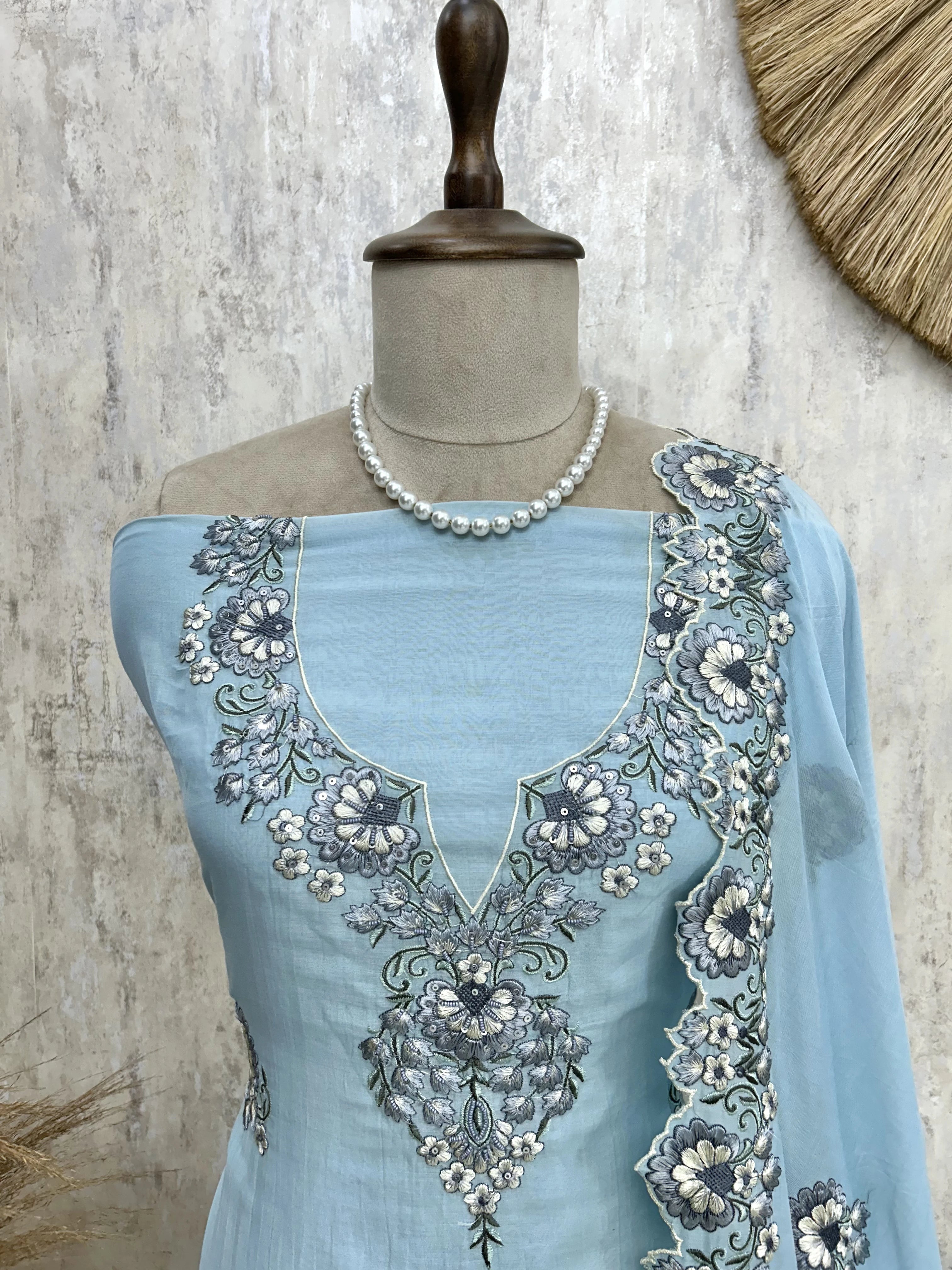 Mul Unstitched Suit Set With Floral Work