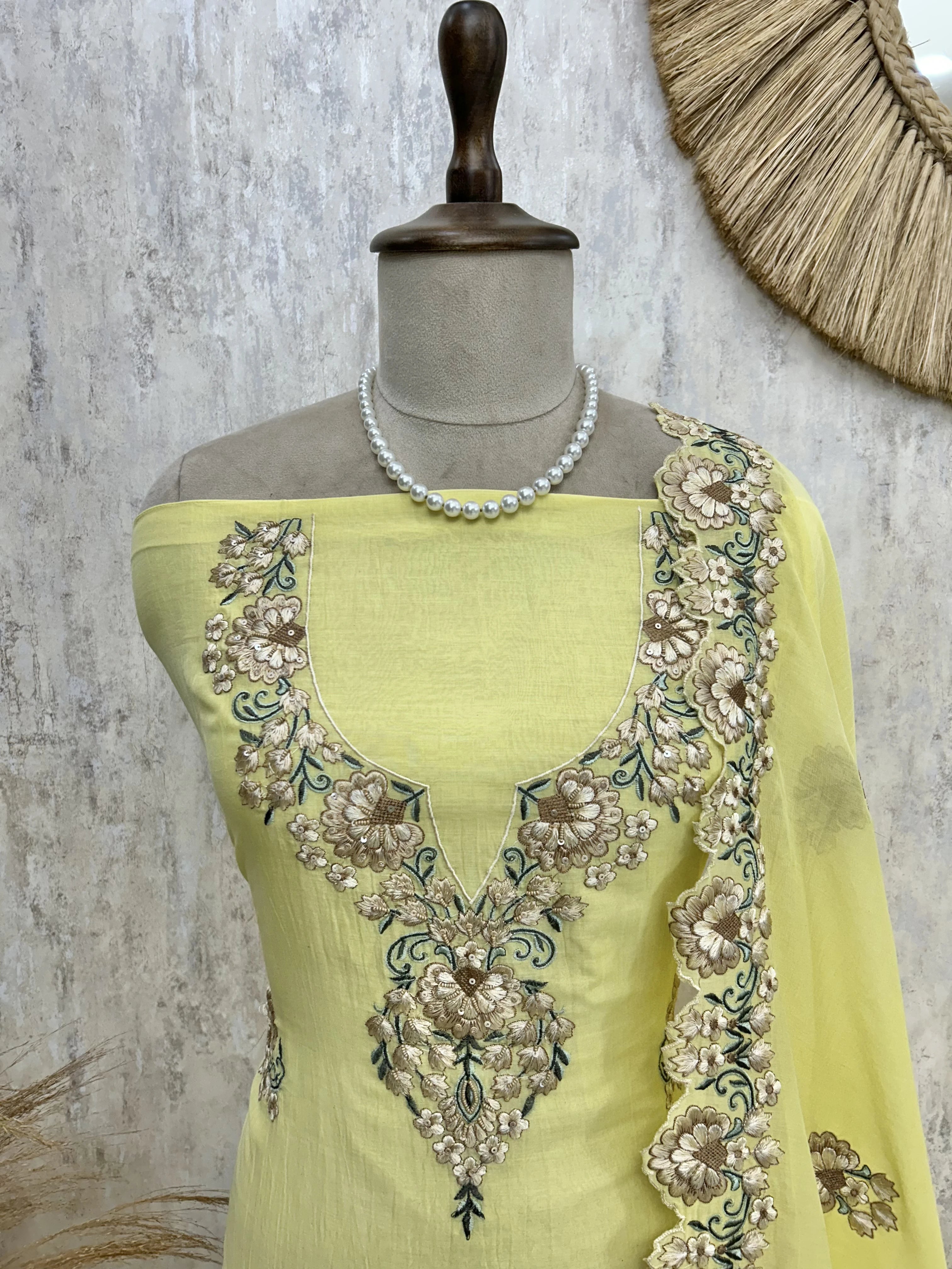 Mul Unstitched Suit Set With Floral Work