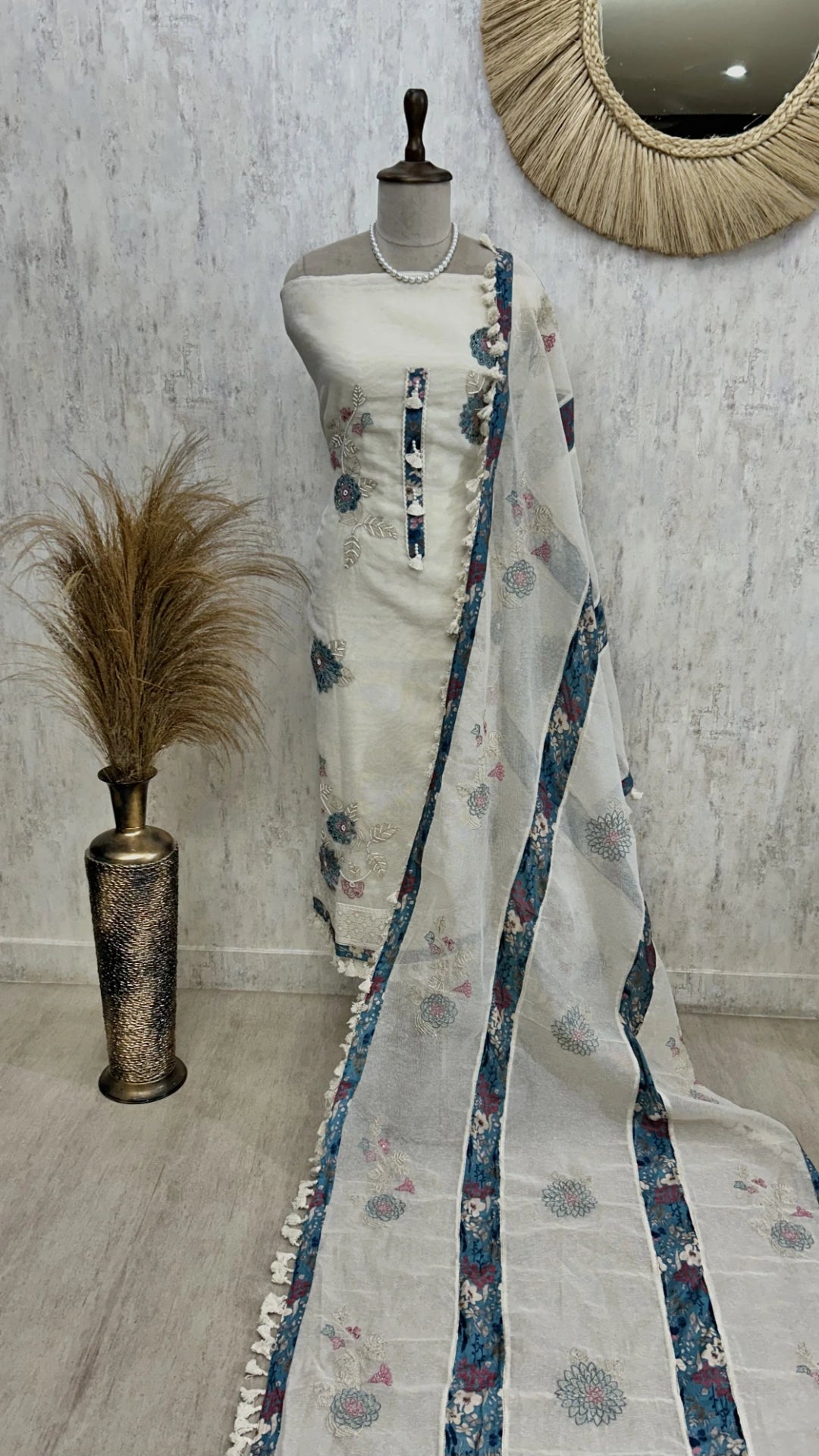 Kota Unstitched Suit Set With Necktie Design
