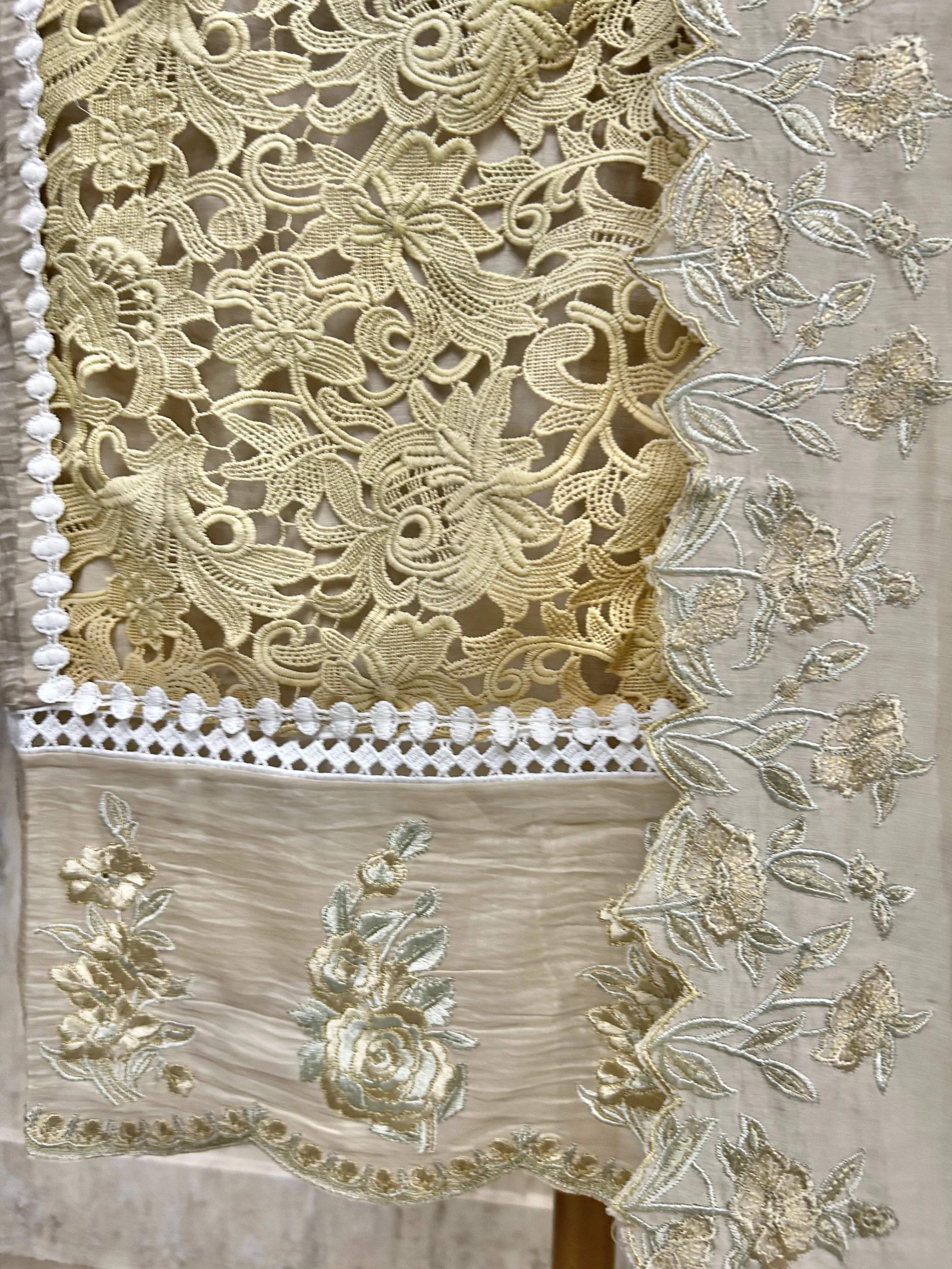 Mul Unstitched Suit Set With Cut Lace Work