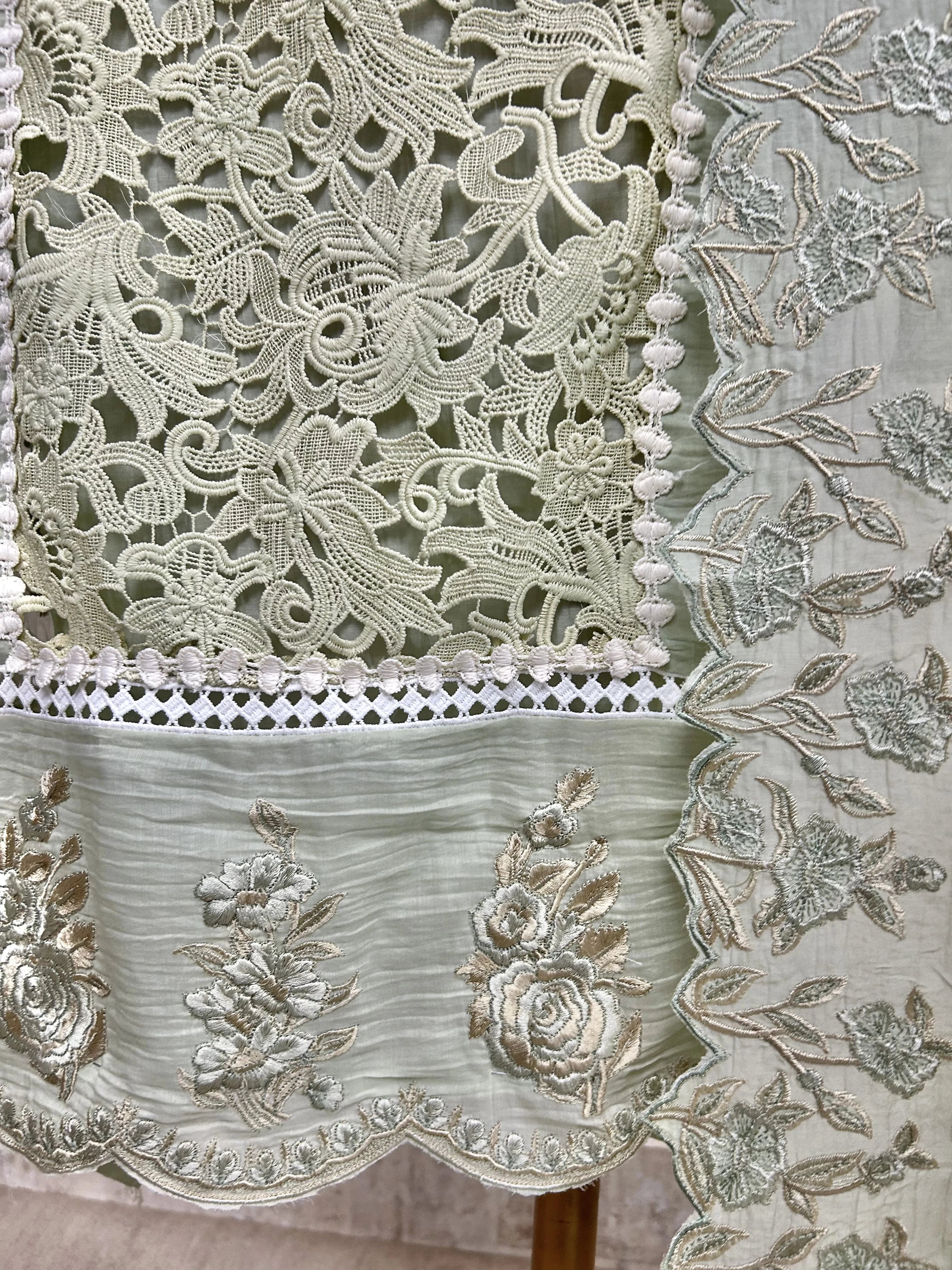 Mul Unstitched Suit Set With Cut Lace Work
