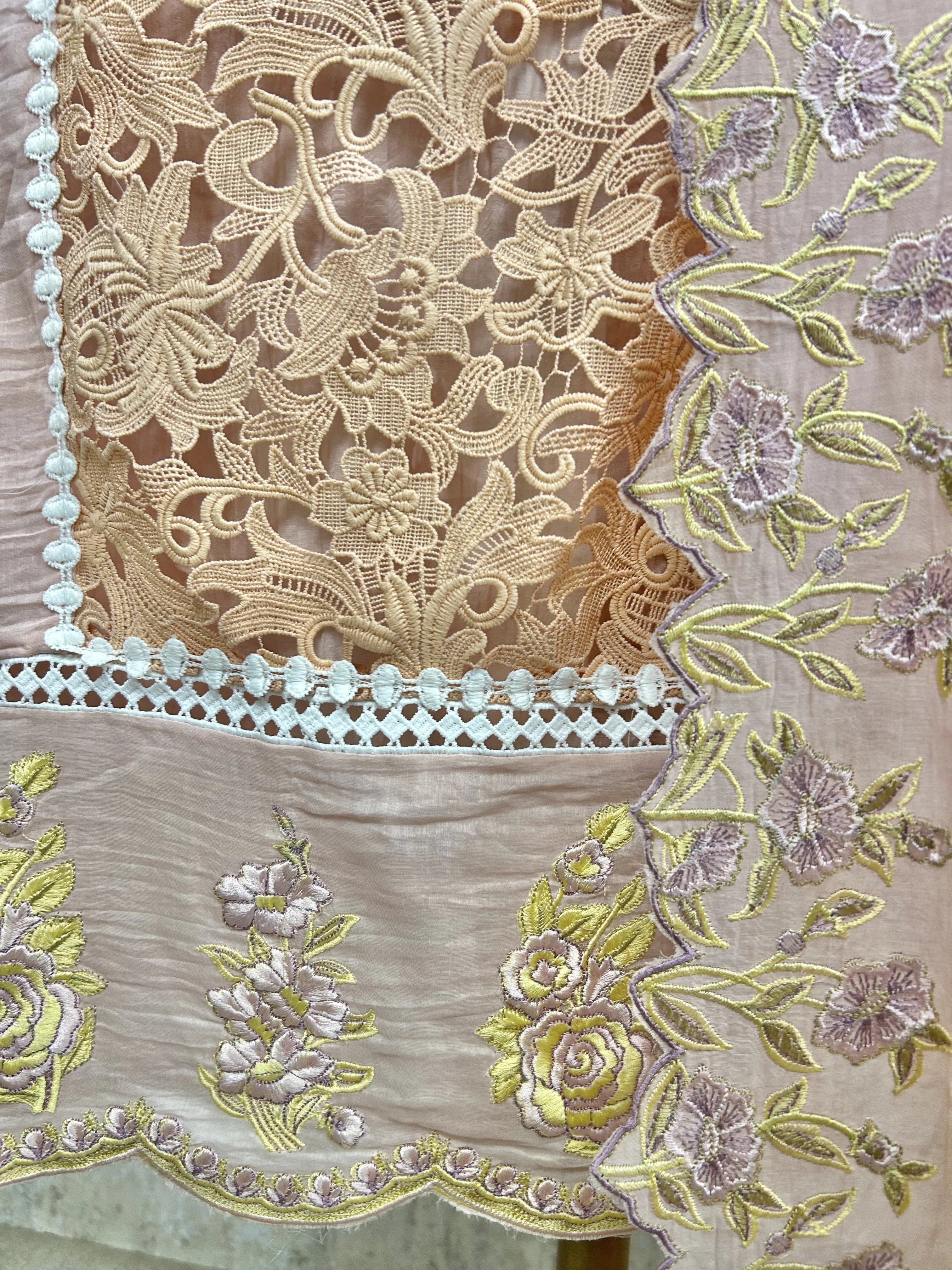 Mul Unstitched Suit Set With Cut Lace Work