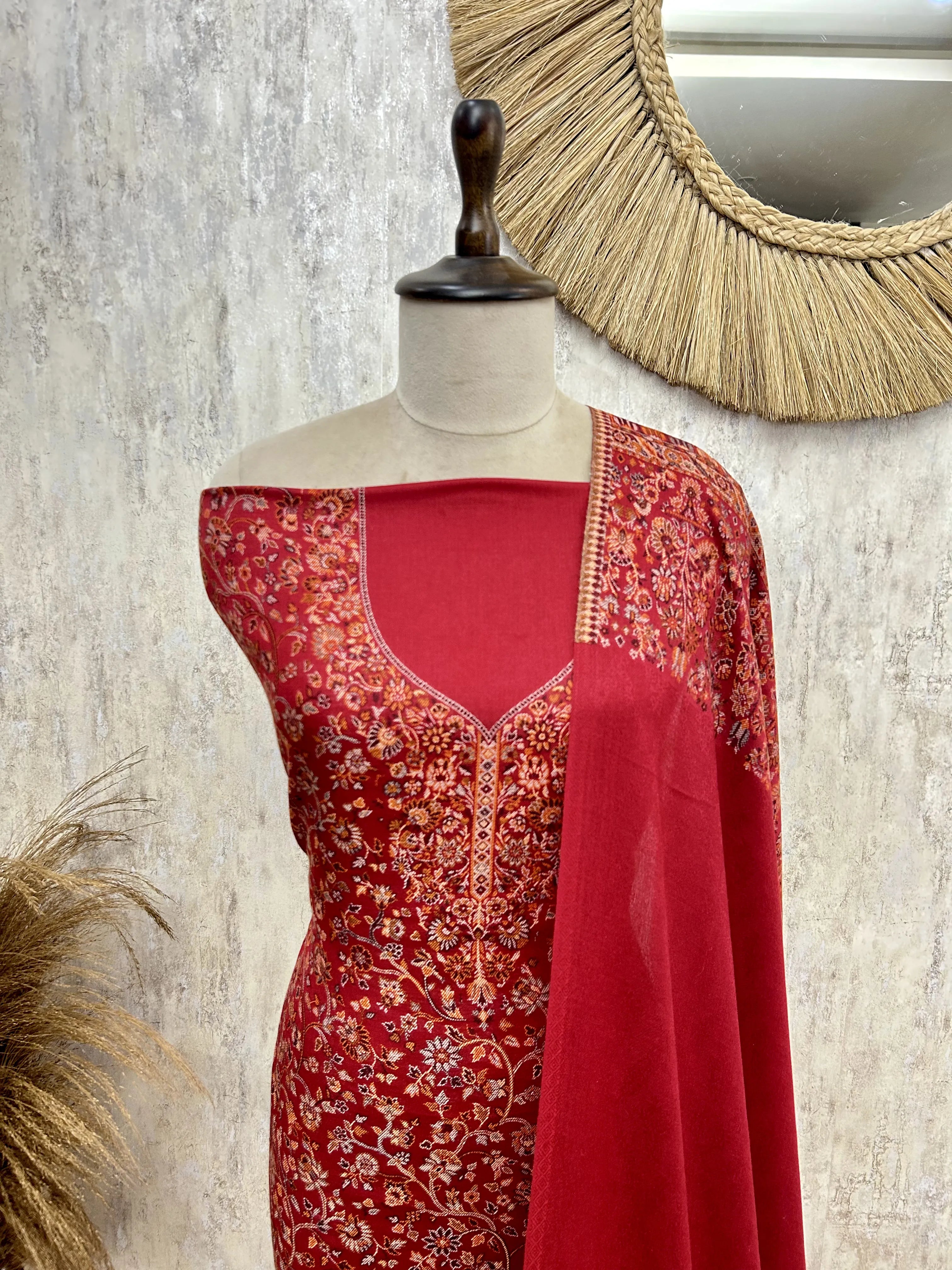 Kashmiri Pashmina Unstitched Suit