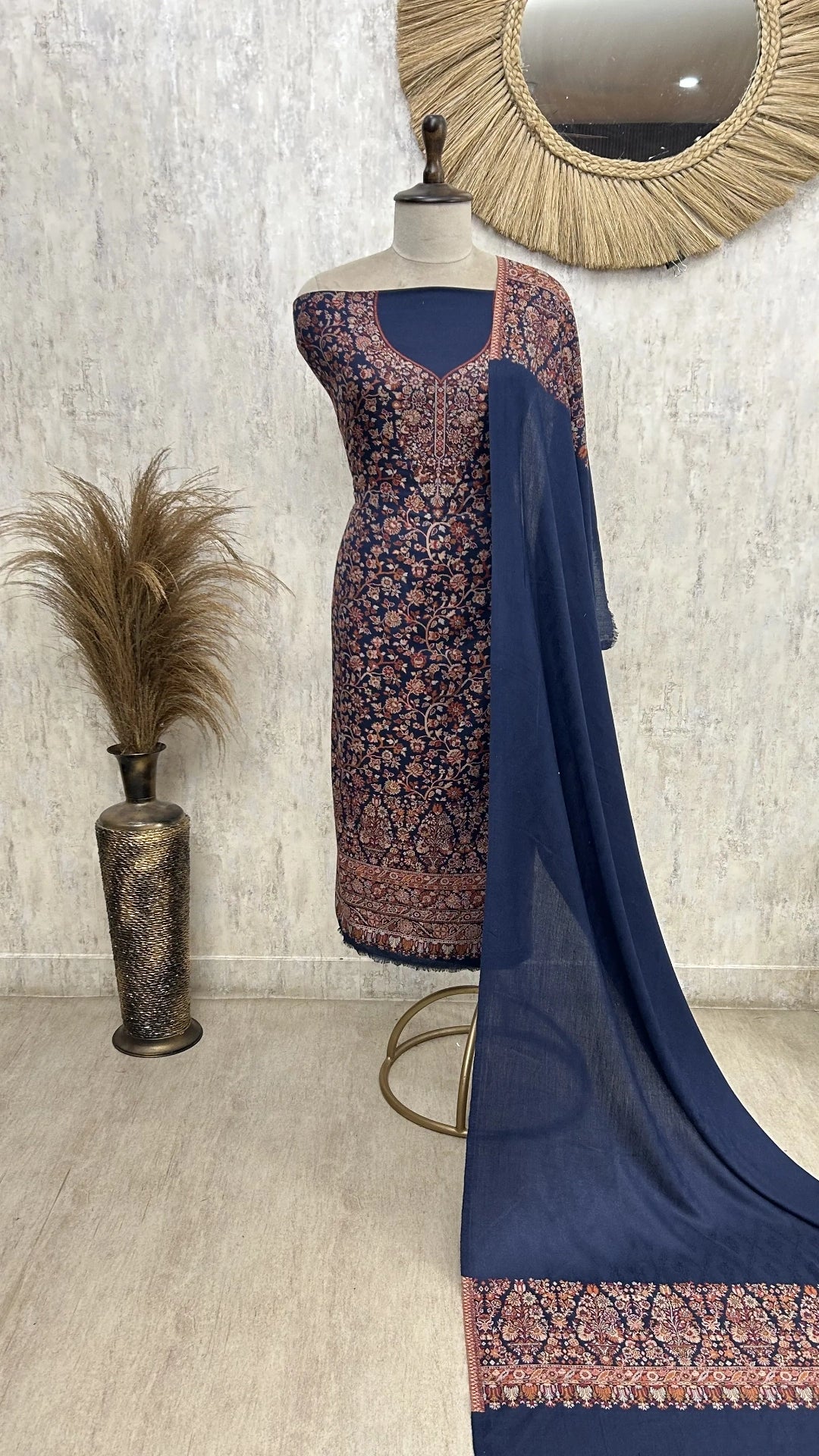 Kashmiri Pashmina Unstitched Suit