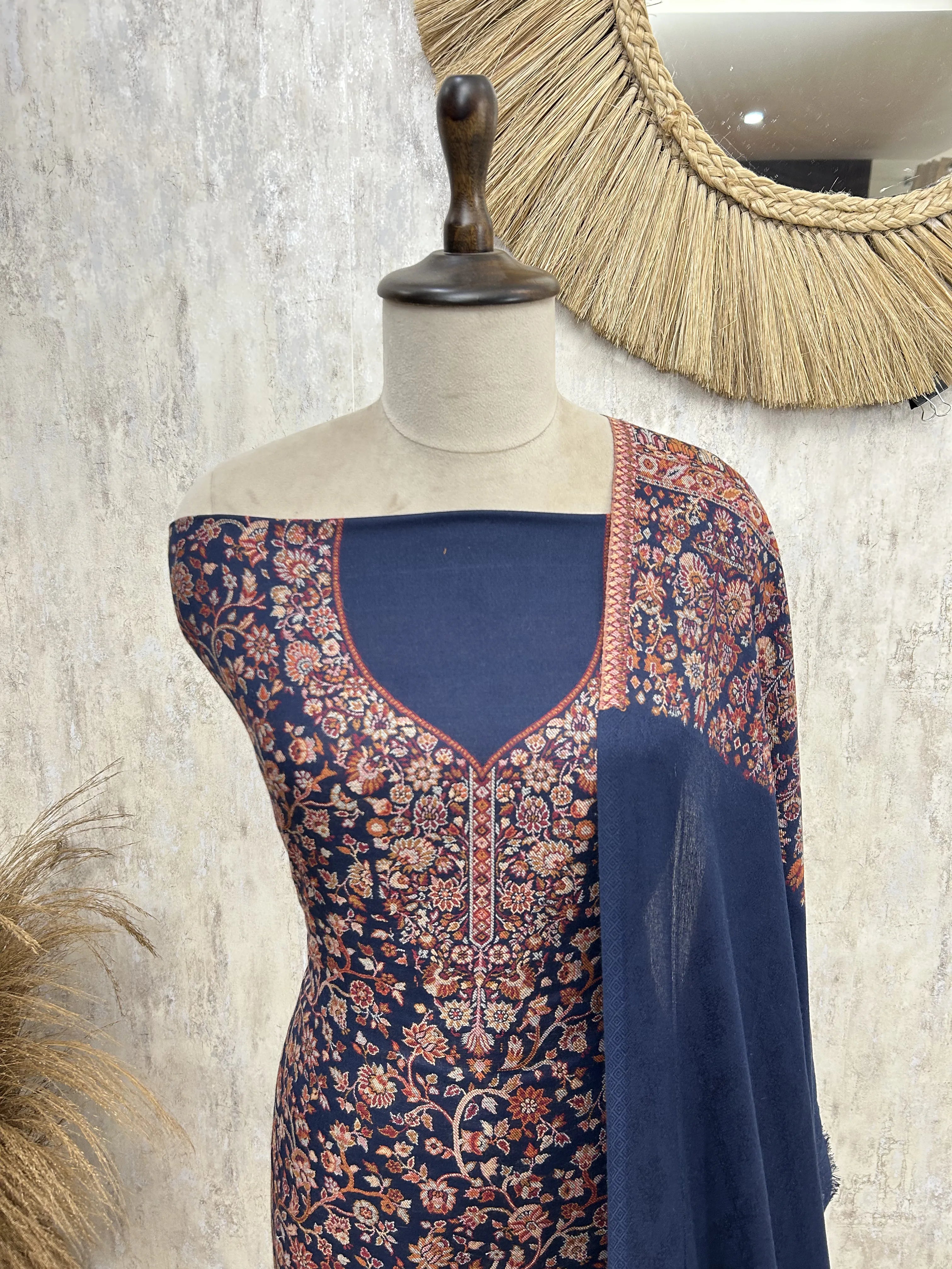 Kashmiri Pashmina Unstitched Suit