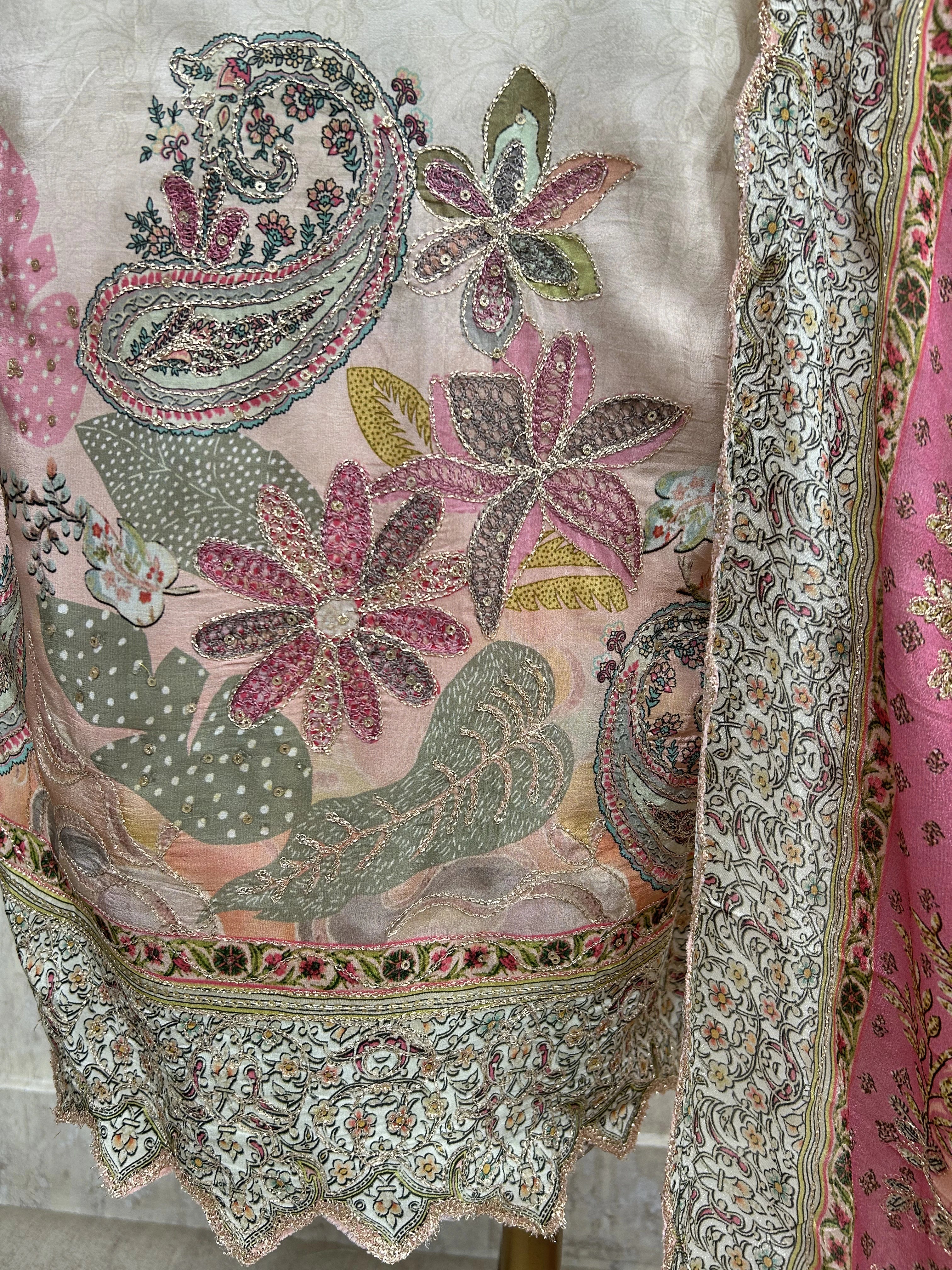 Crepe Unstitched Suit Set With Zari Work