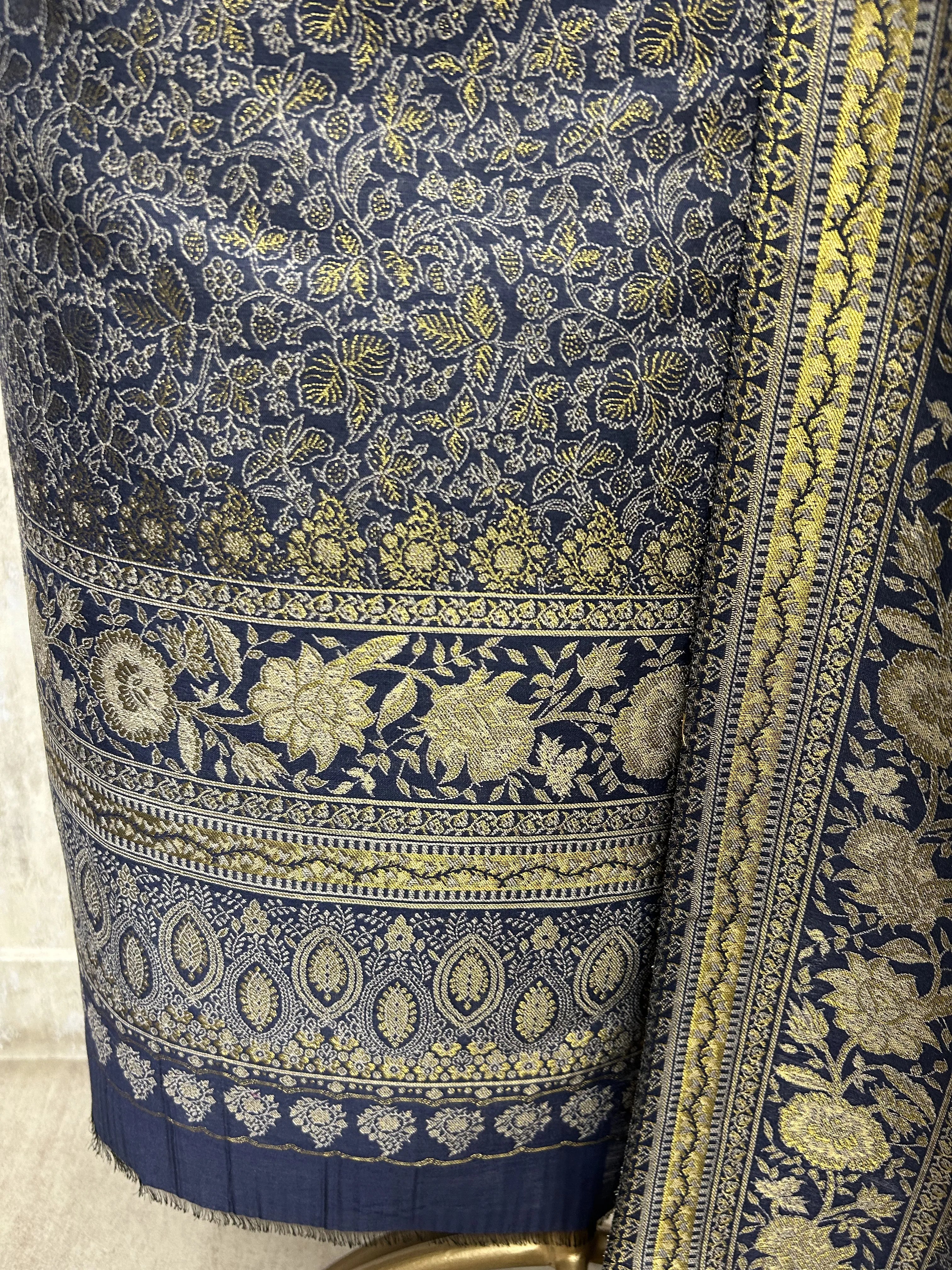 Kashmiri Pashmina Unstitched Suit
