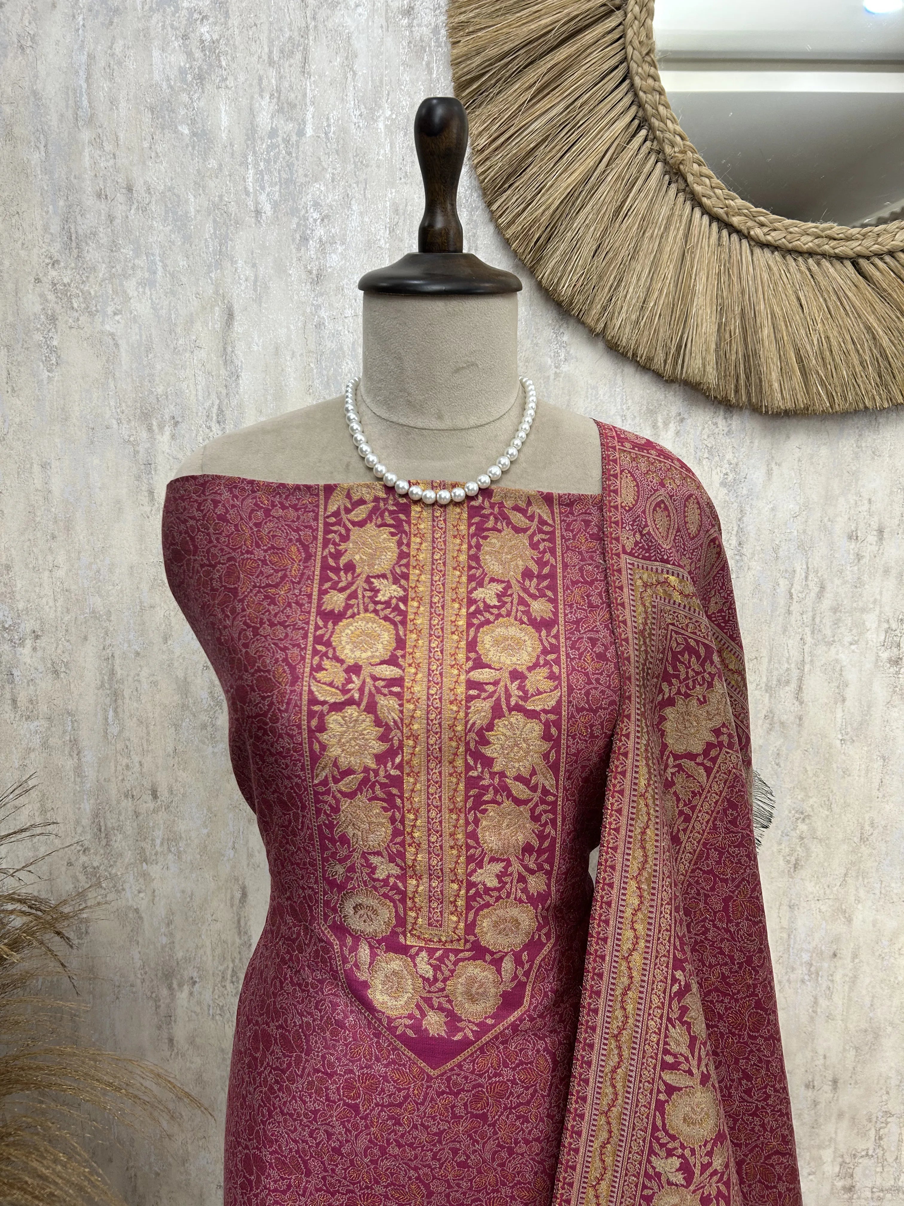 Kashmiri Pashmina Unstitched Suit