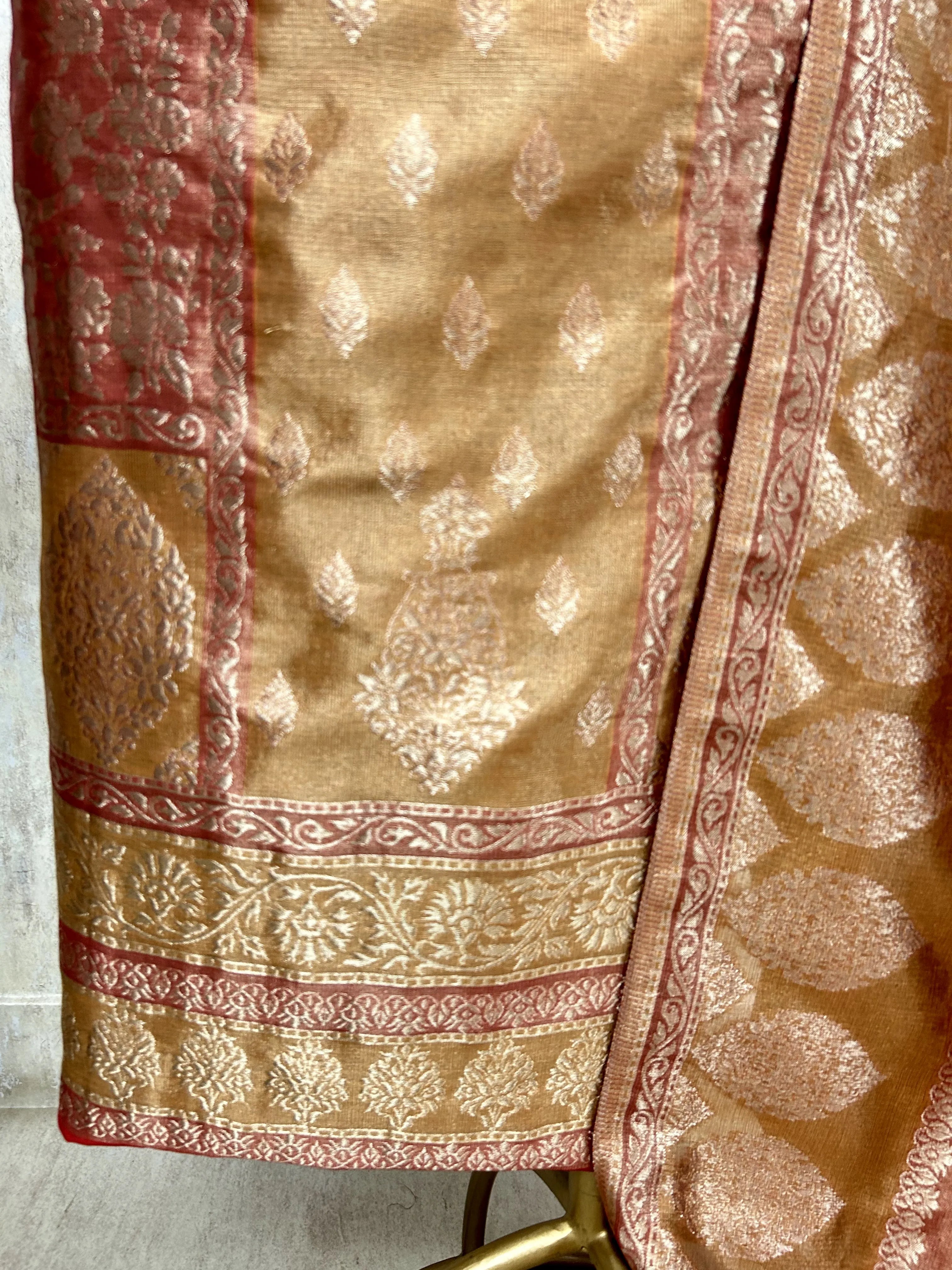 Fine Silk Luxury Unstitched Suit
