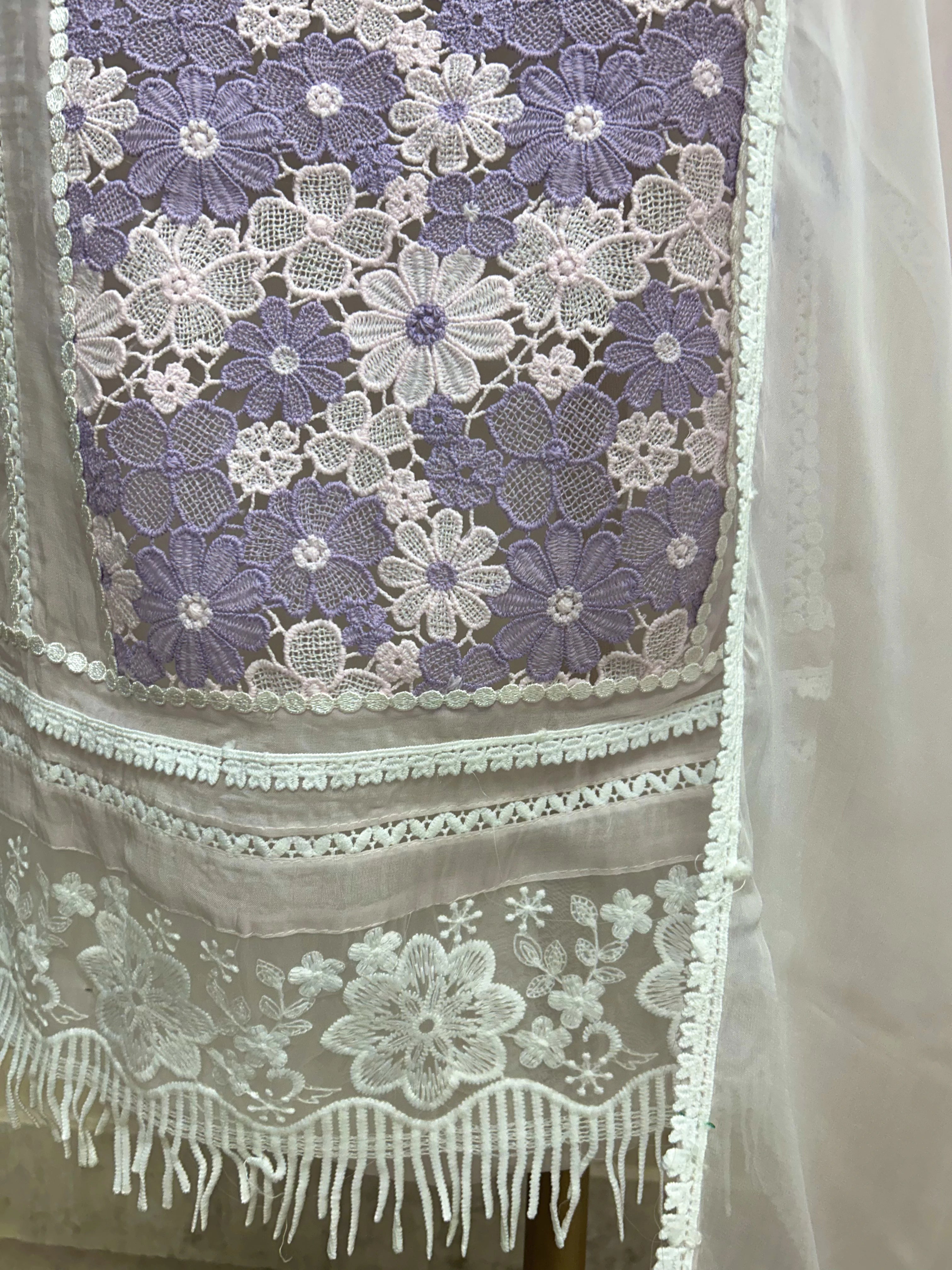 Organza Unstitched Suit Set Featuring Qureshia Lace