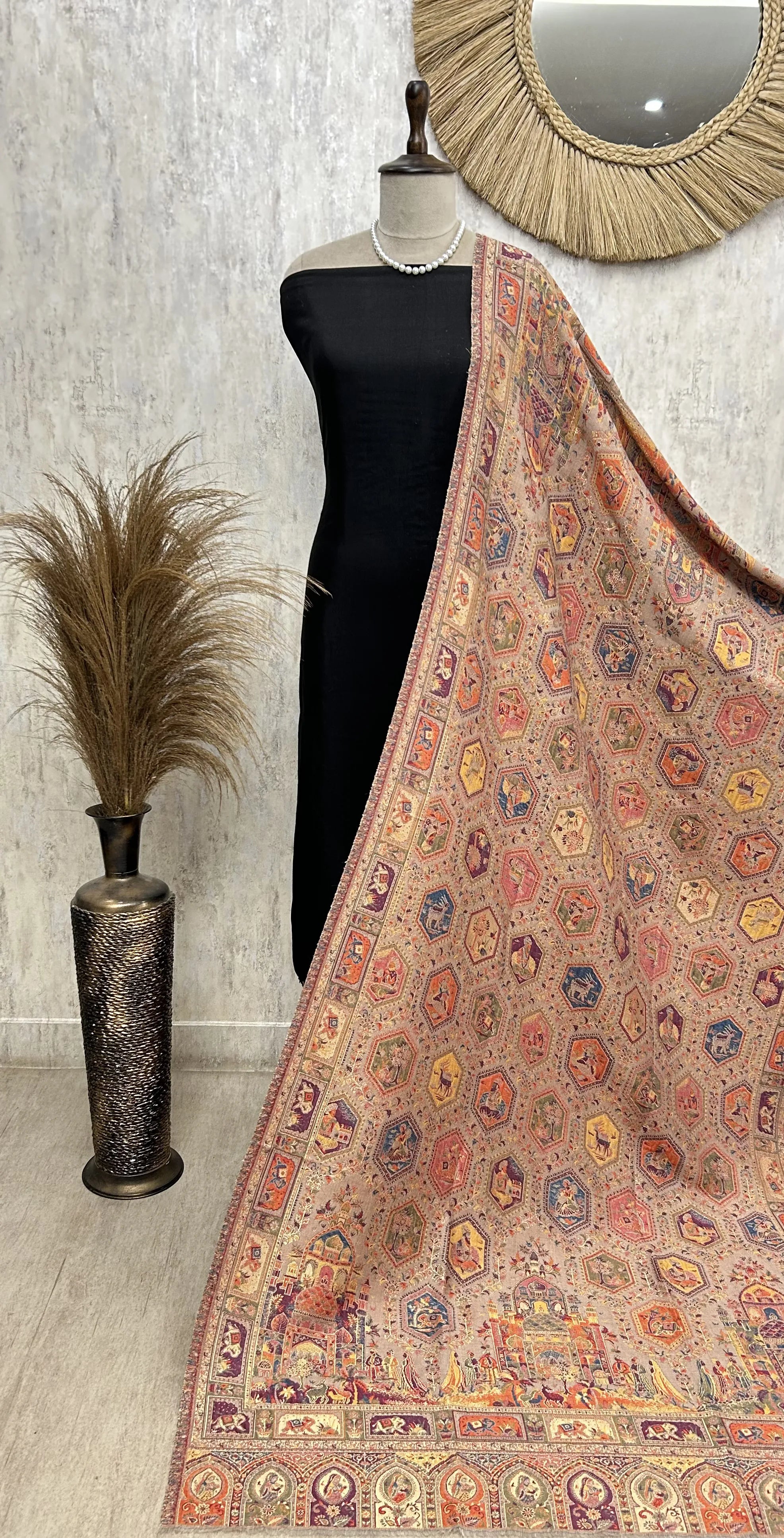 Hexagon Reversible Moonlight Pashmina Shawl With Curated Box Packaging