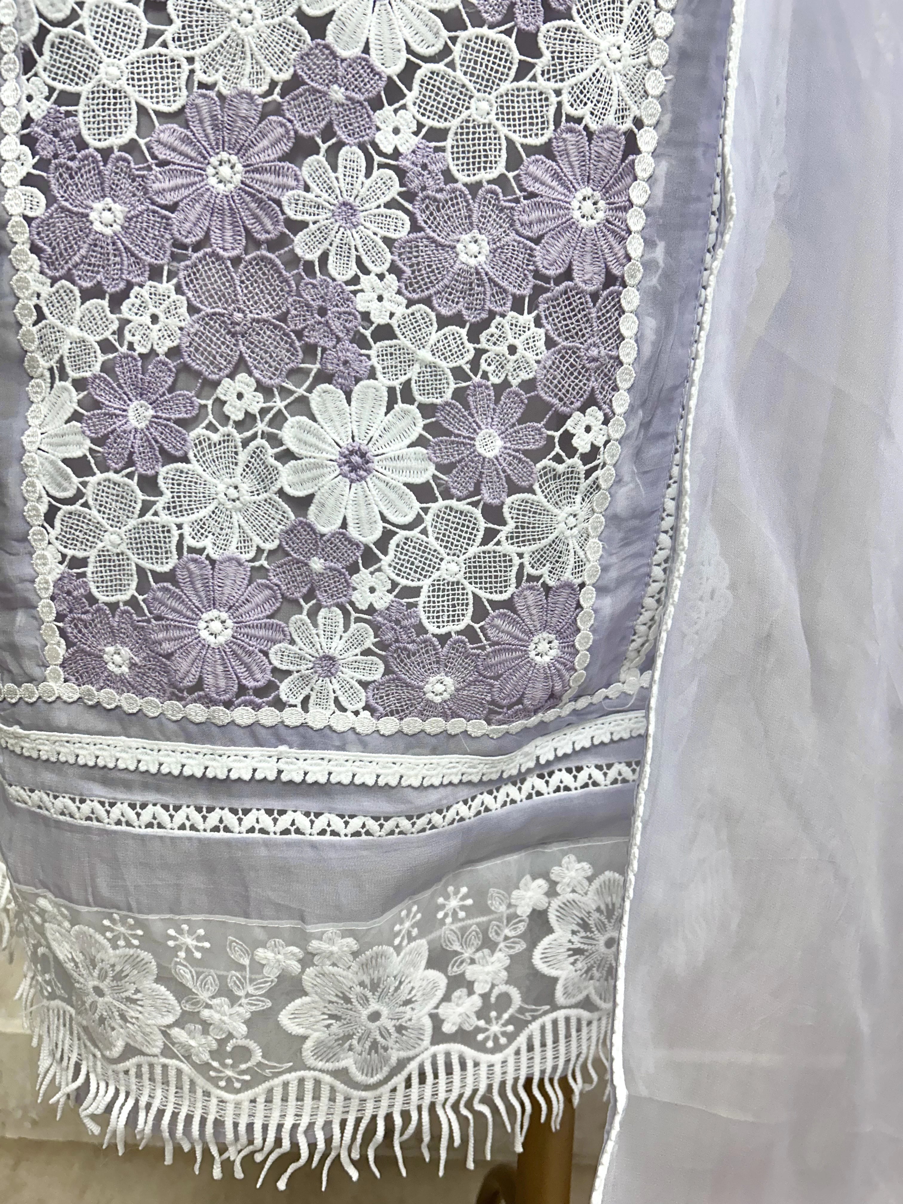 Organza Unstitched Suit Set Featuring Qureshia Lace