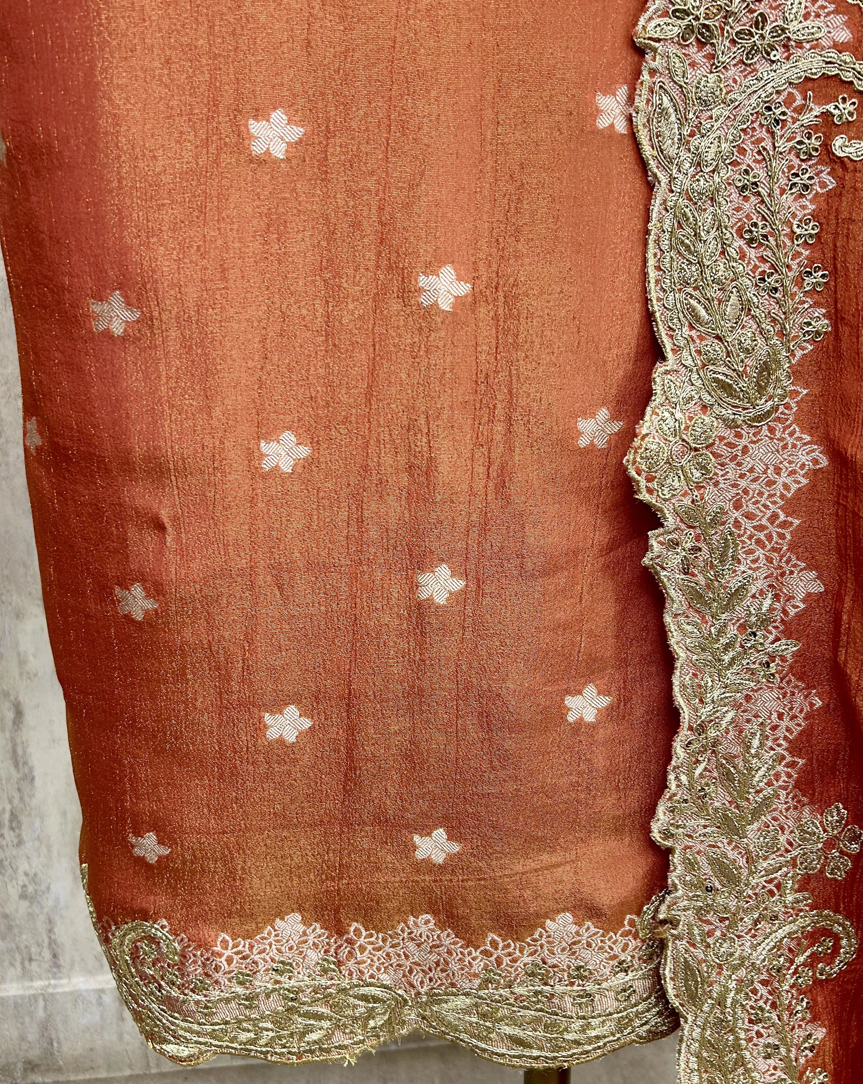 Zari-e-Gul Tissue Unstitched Suit with Potli