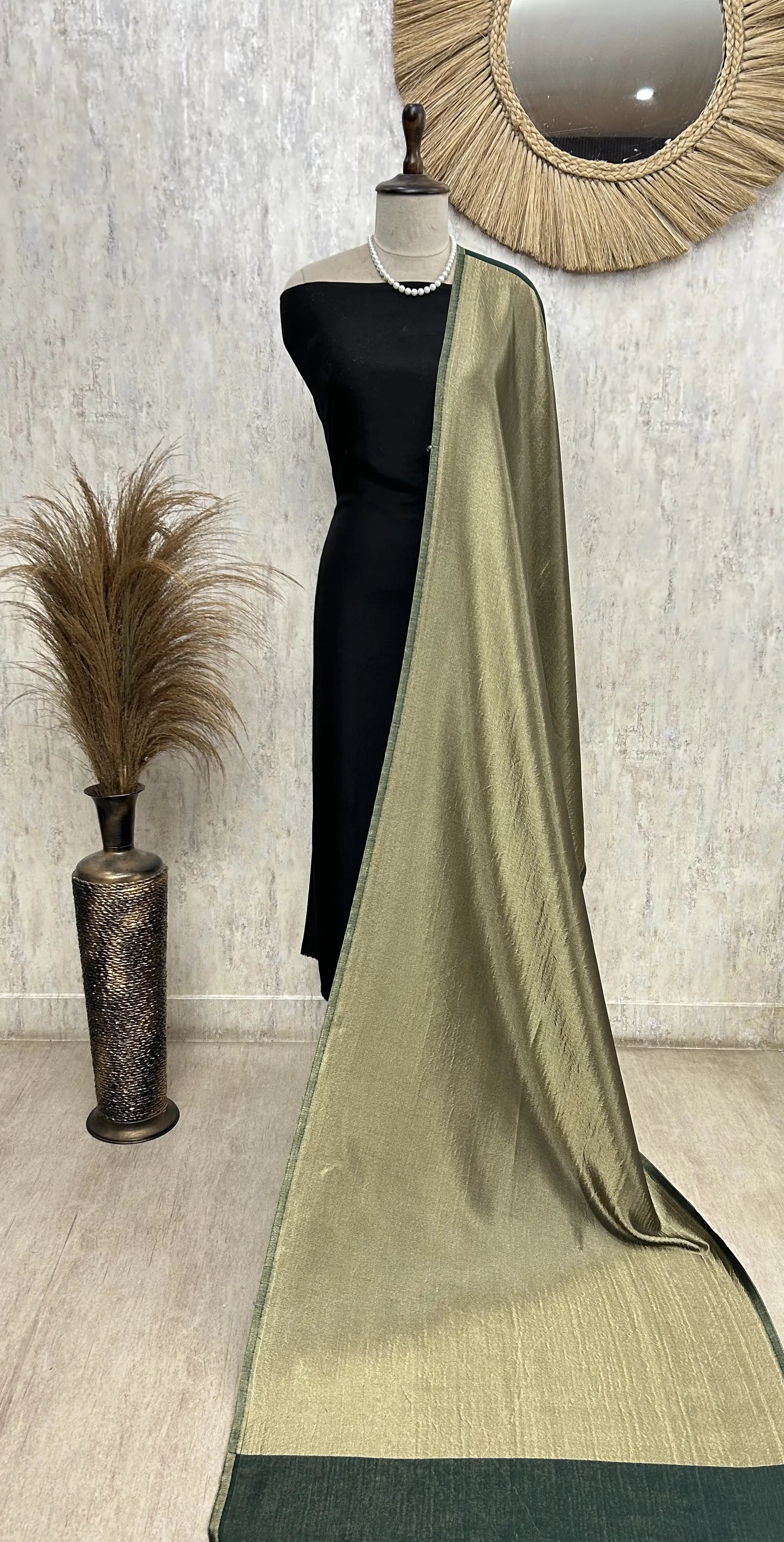 Reversible Moonlight Unisex Stoles With Curated Box Packaging